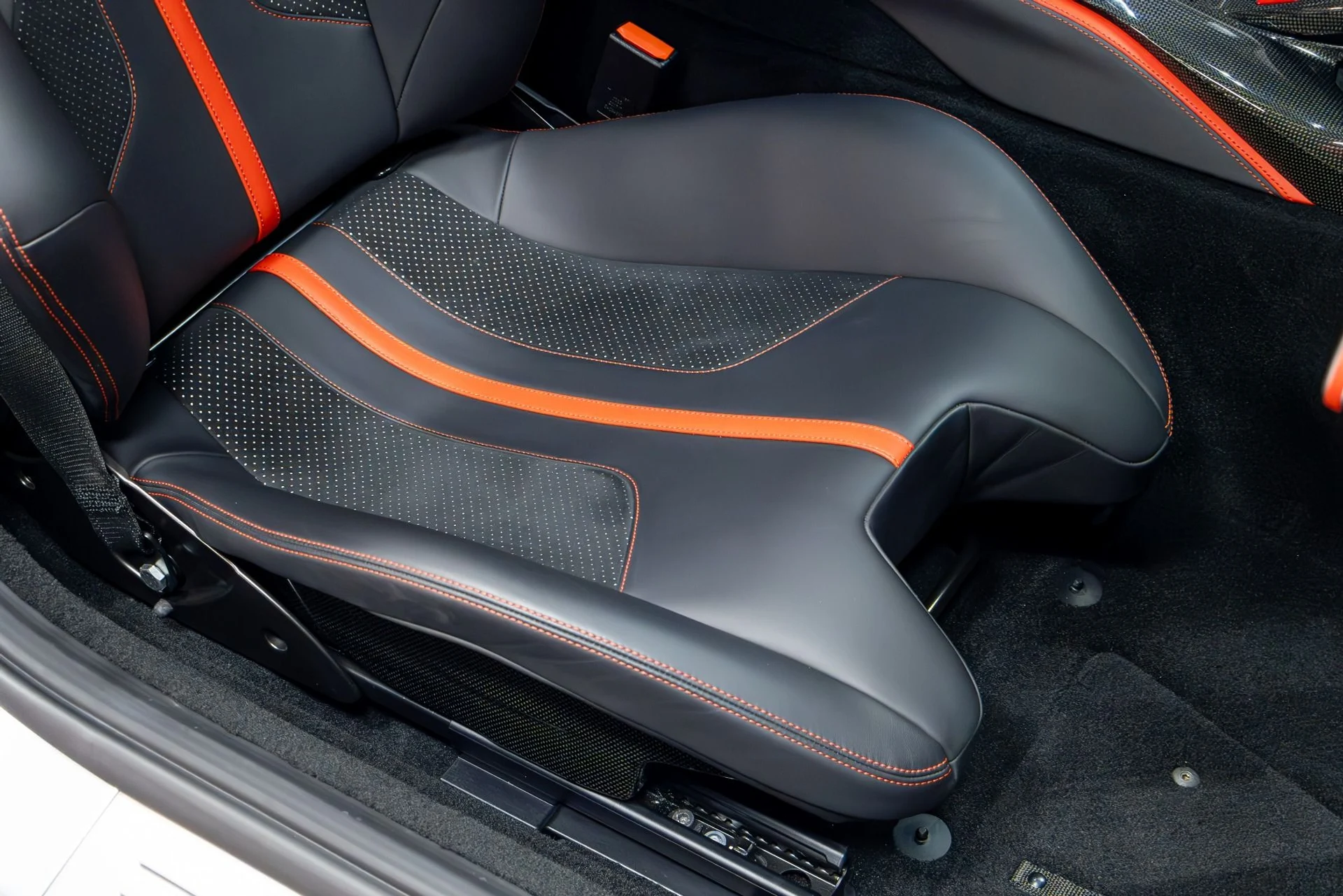 mph027_1342956913_Used_2018_Ferrari_812_Superfast_1777416678_d440e6f7a5