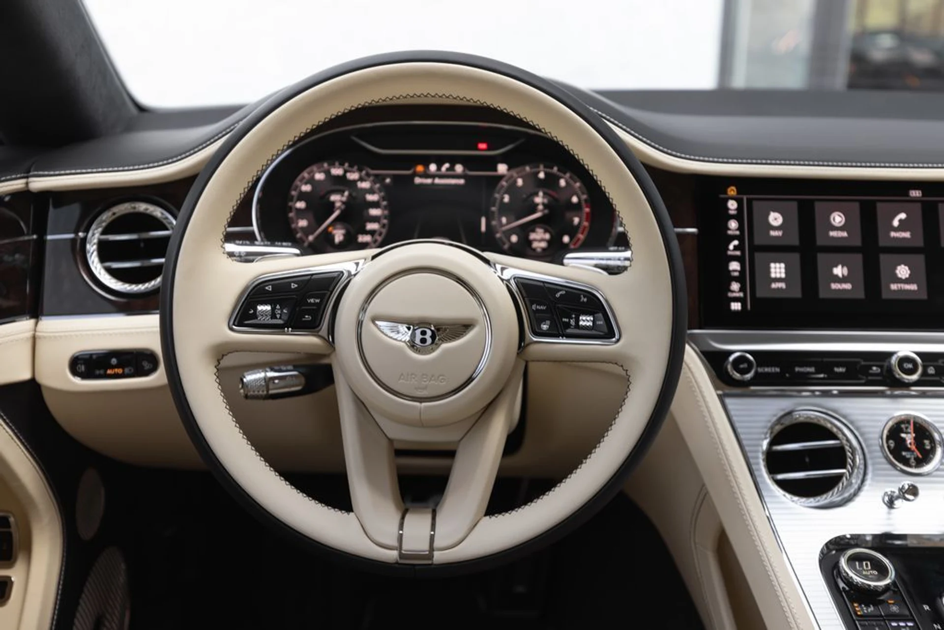 mph027_136337908_dce3992fec7e59ddf4fc23d9676ee5aex_717360a813