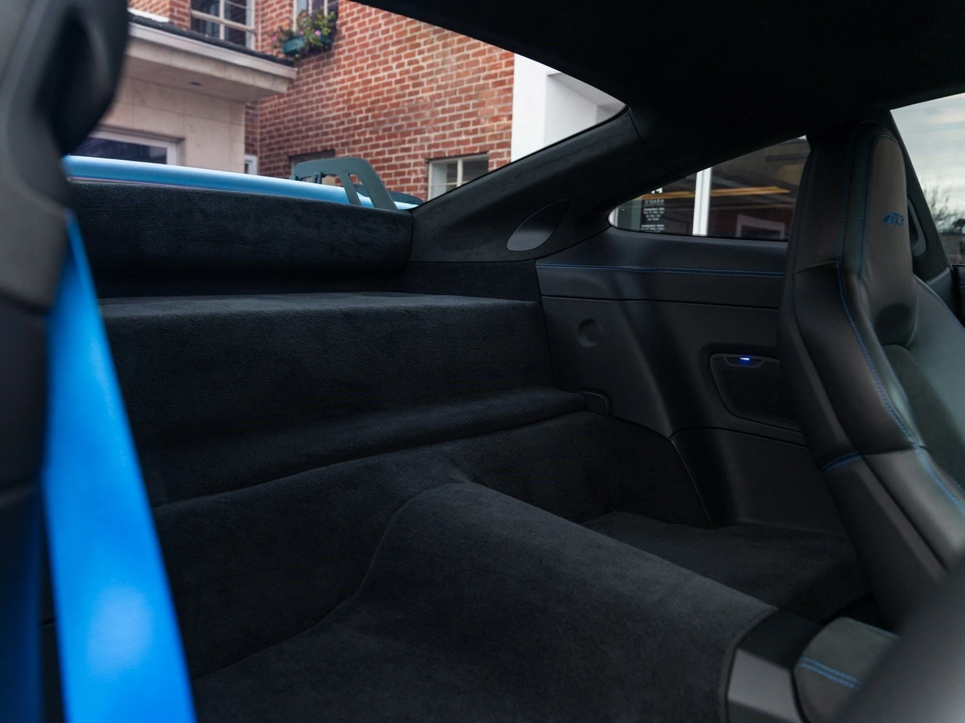 mph027_136432446_c829bb5ce9bd666db66cd953833bb9a9x_0ef52819ef