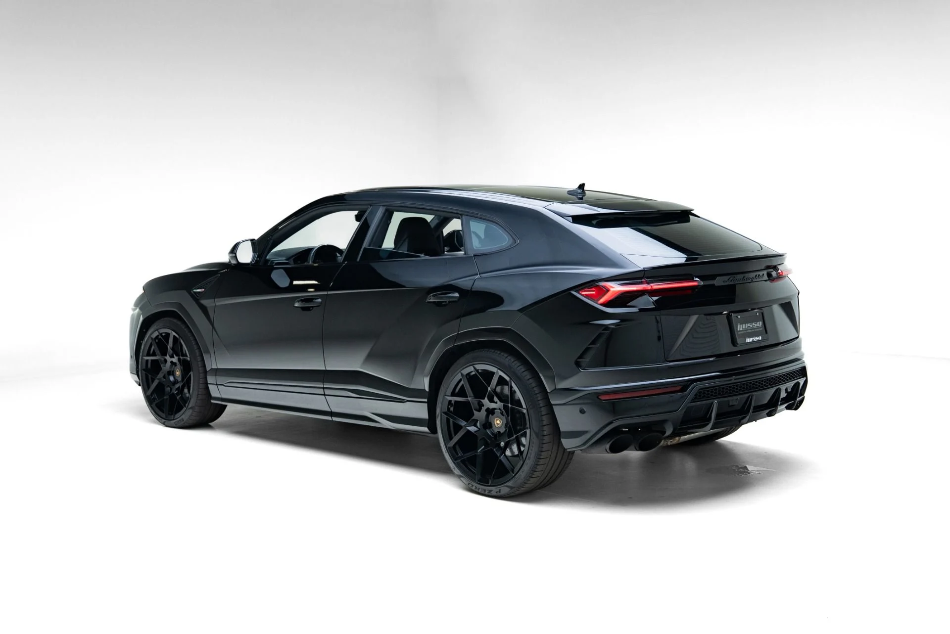 mph027_136581658_Used_2019_Lamborghini_Urus_1778703309_ff996ed87b