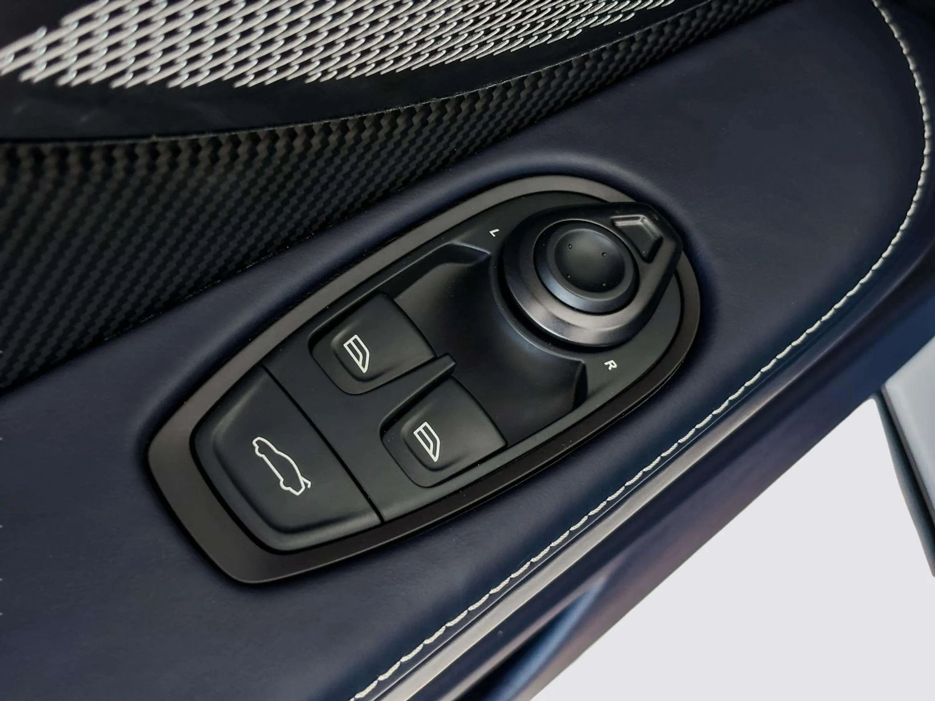 mph027_1378232284_811a8fe3_d81d_4899_a4b9_11b83e7b036b_00c1156401