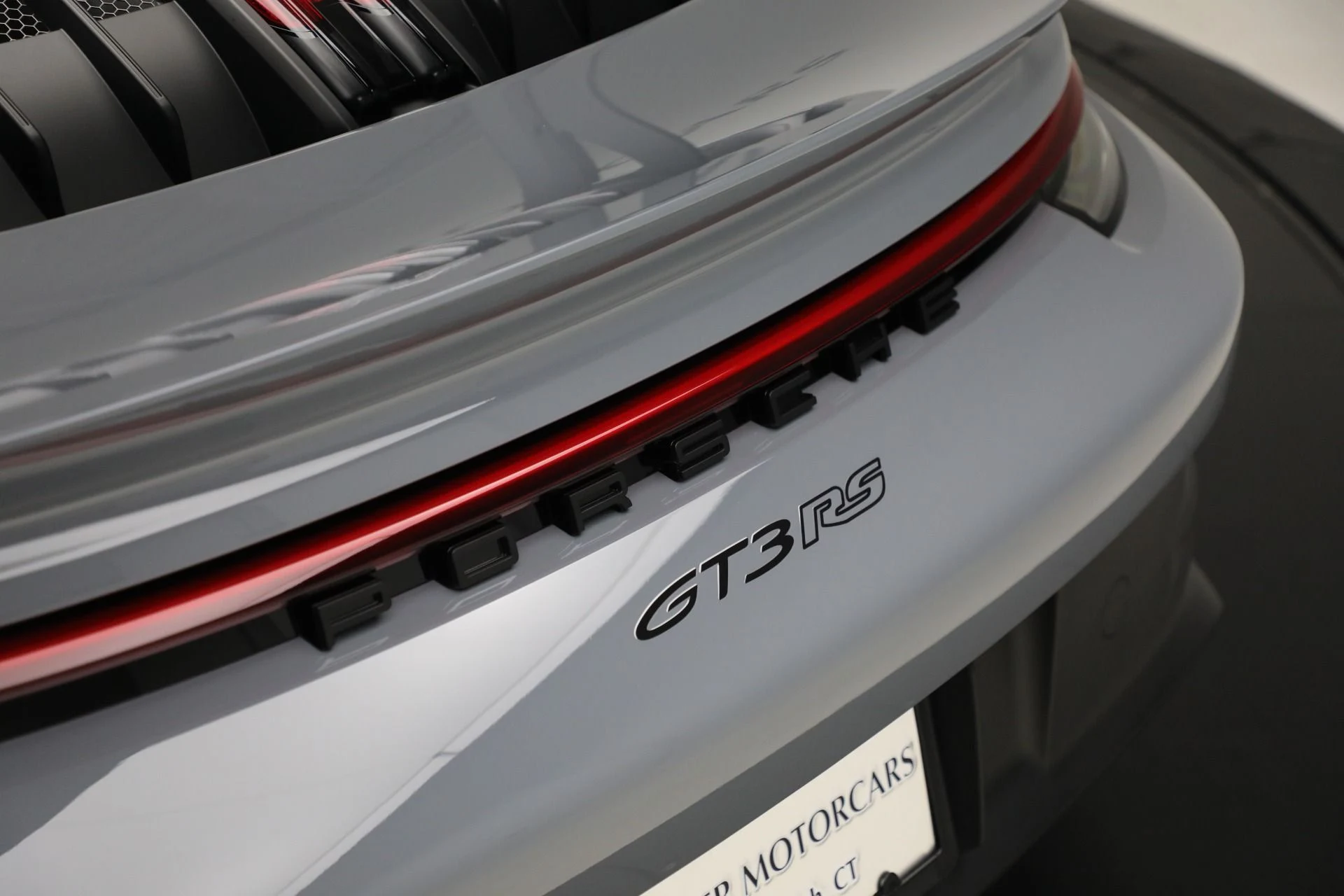 mph027_1379091500_Used_2025_Porsche_911_GT_3_RS_1763491935_4b8eebf60e