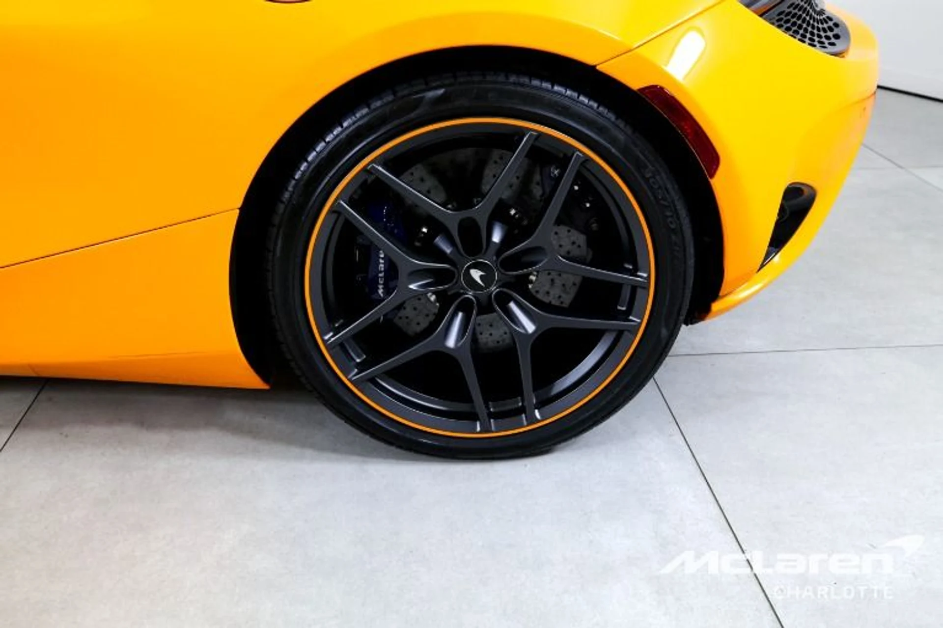 mph027_1382209245_Used_2024_Mc_Laren_750_S_Spider_0ae6401183