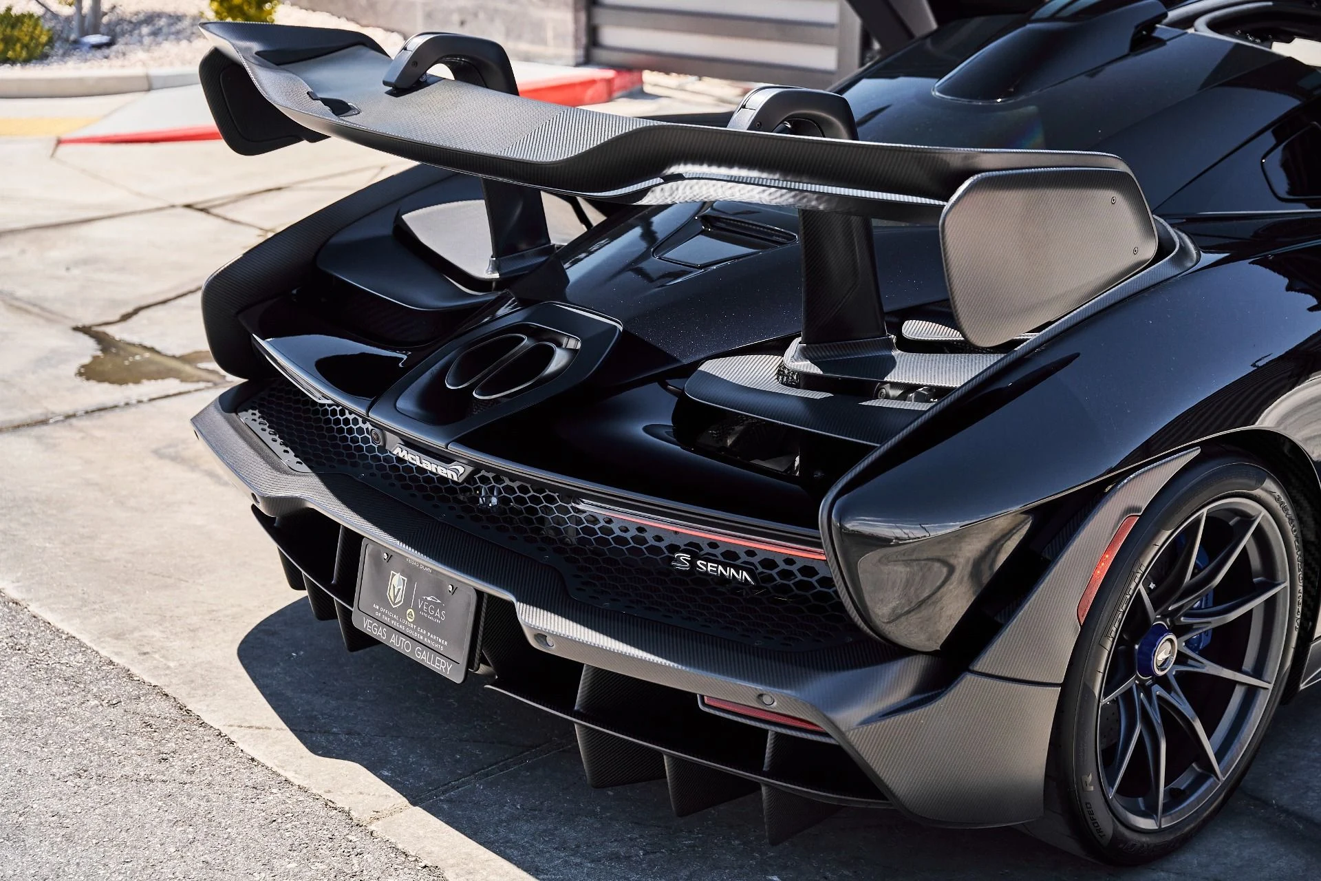 mph027_1393056692_Used_2019_Mc_Laren_Senna_1779499292_4e2f70e970