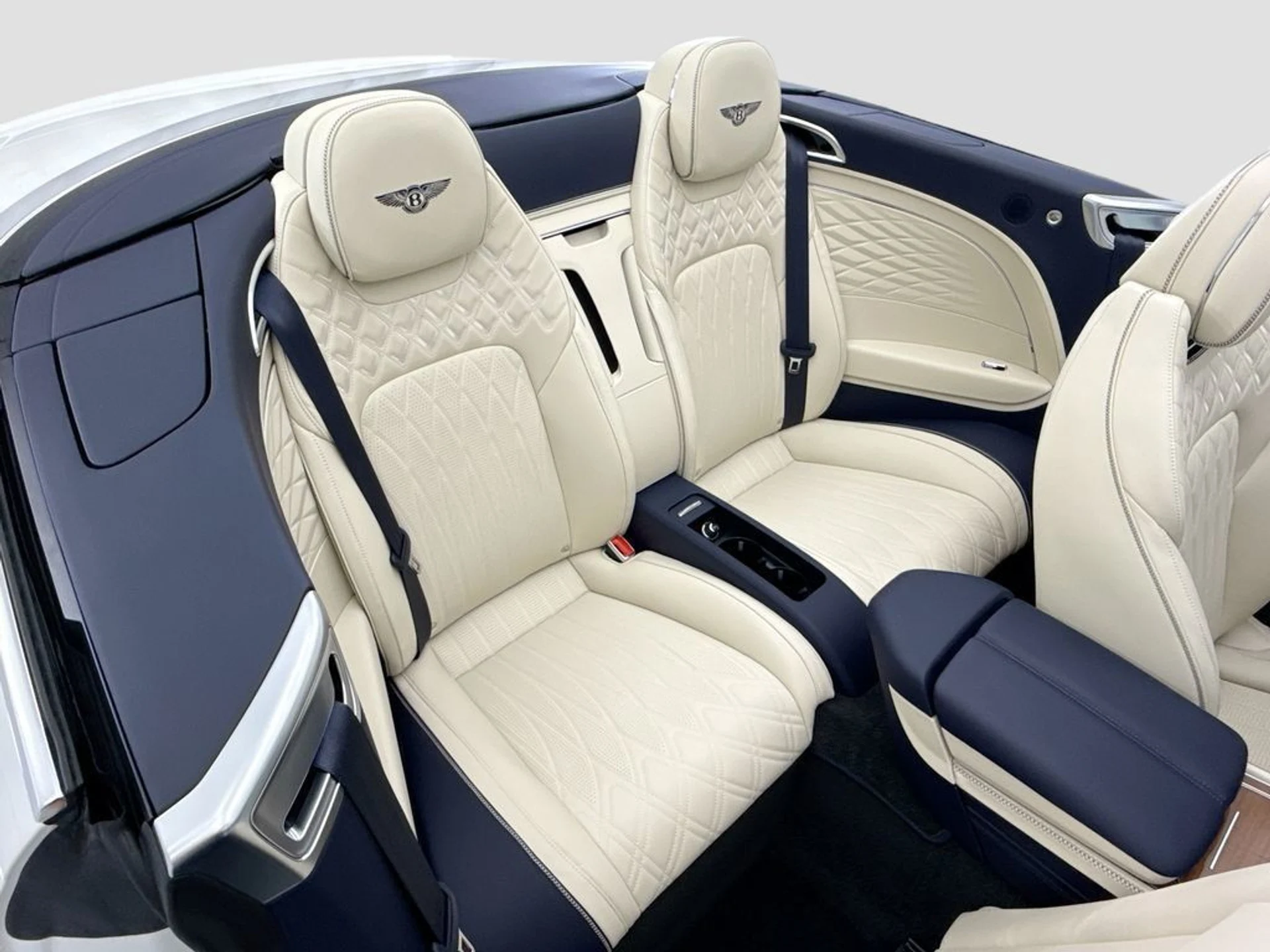 mph027_1396804511_new_2026_bentley_continental_gtc_8119_22995386_28_1024_fbf83d22ba