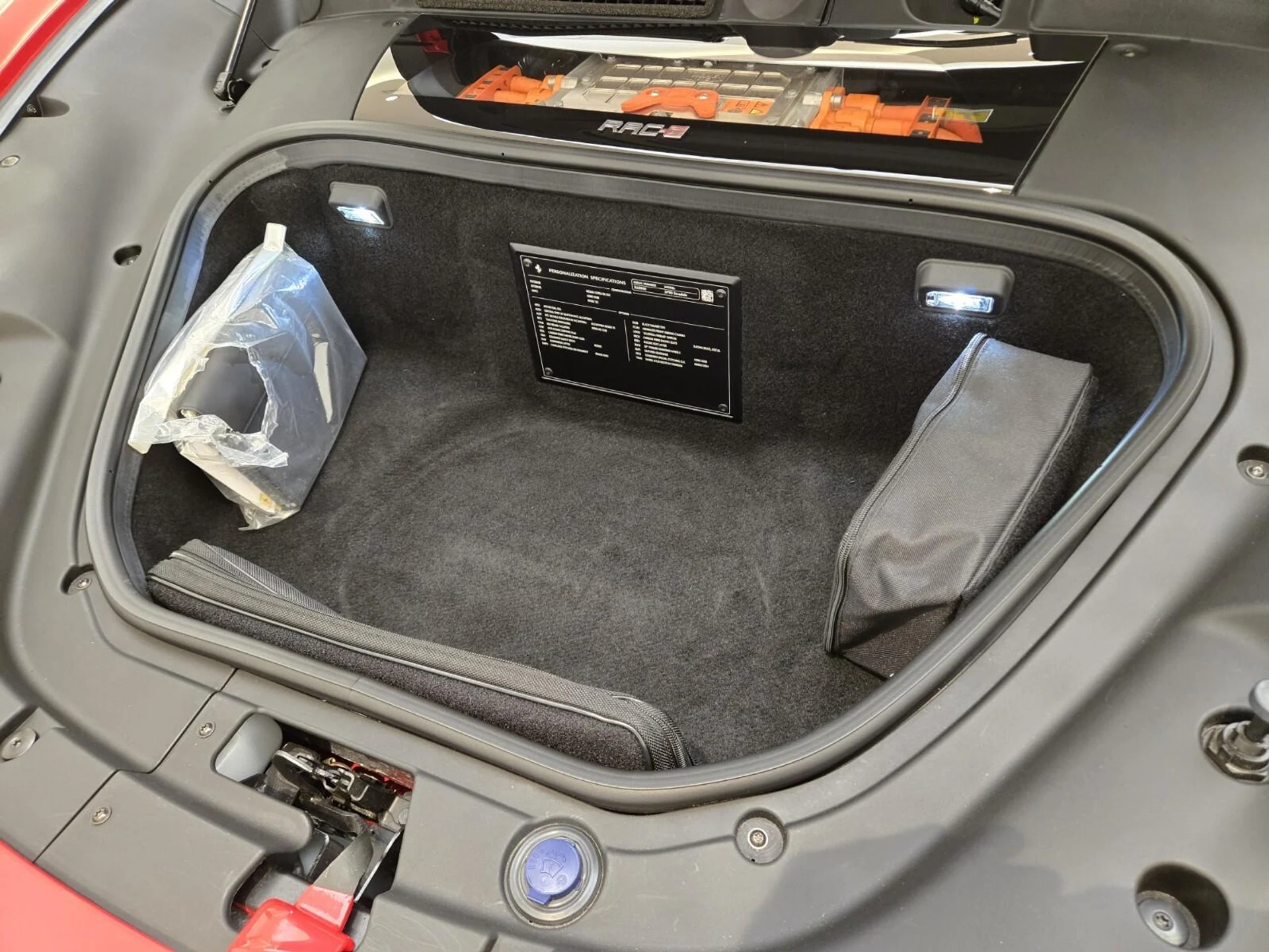 mph027_1405475486_Used_2021_Ferrari_SF_90_Stradale_1762500924_f098f8ed16