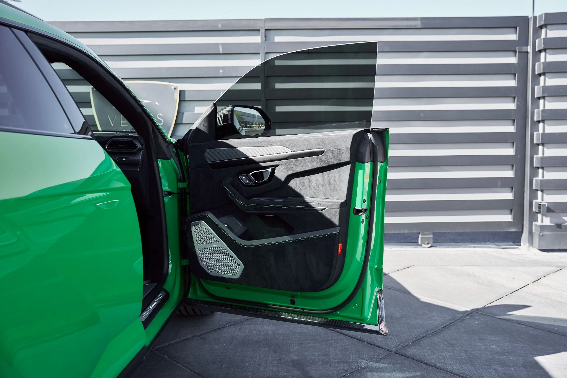 mph027_1406142047_Used_2024_Lamborghini_Urus_Performante_1770171844_11bf671702