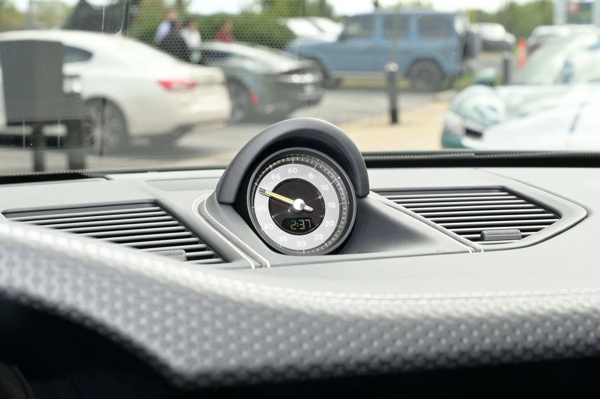 mph027_142094171_b8776526ebf74d36846edab400b5cad5_2e31f42072