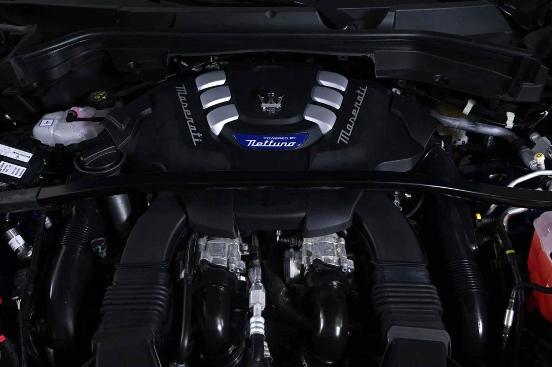 mph027_1421453705_new_2026_maserati_grecale_modena_11350_22976459_27_1024_bb3df111e4