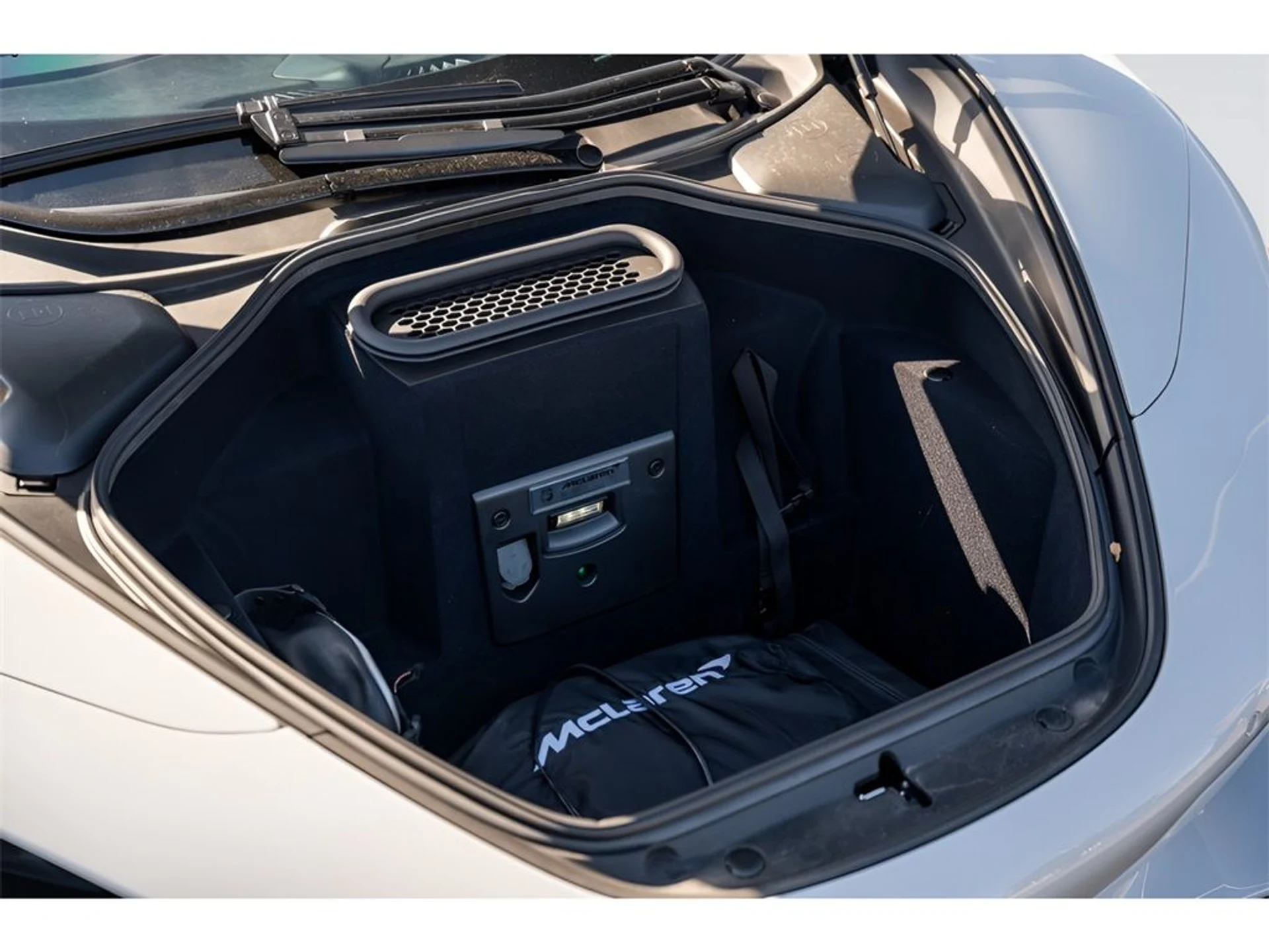 mph027_1424949977_image_29_4e23f6038b