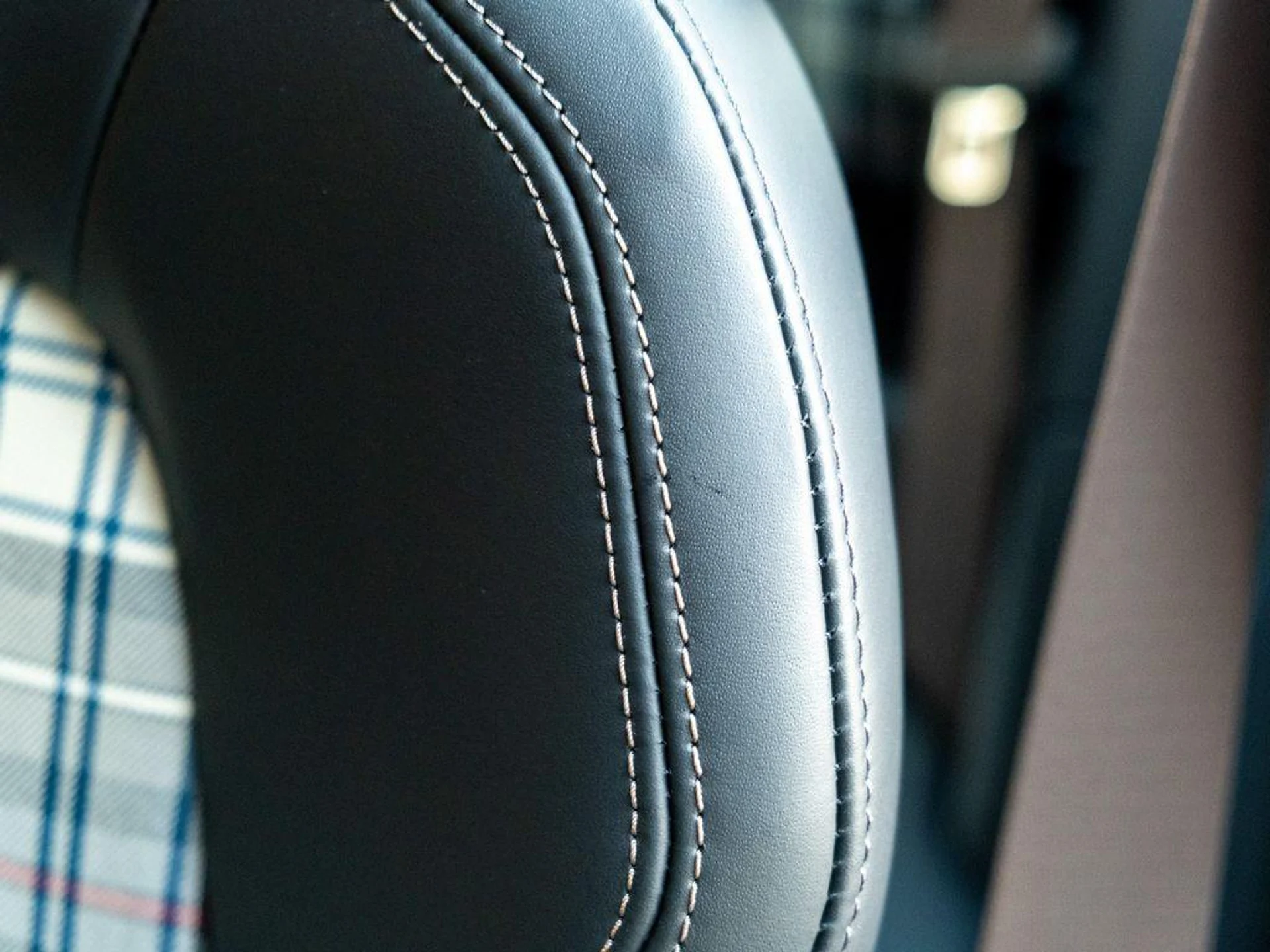 mph027_1441822966_T_Gij_Cq_Zo_S517v_Uwa2b_H_Vb4v_Xxt_E_67504f4972