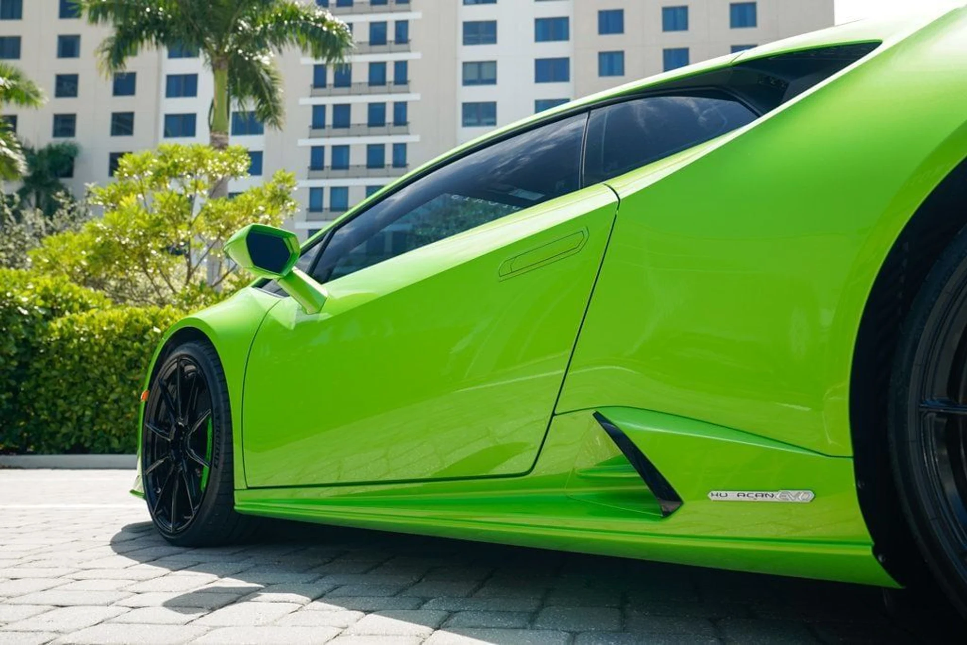 mph027_1449948483_used_2020_lamborghini_huracan_evo_coupeawd_14354_22890839_28_1024_9f2f318e21
