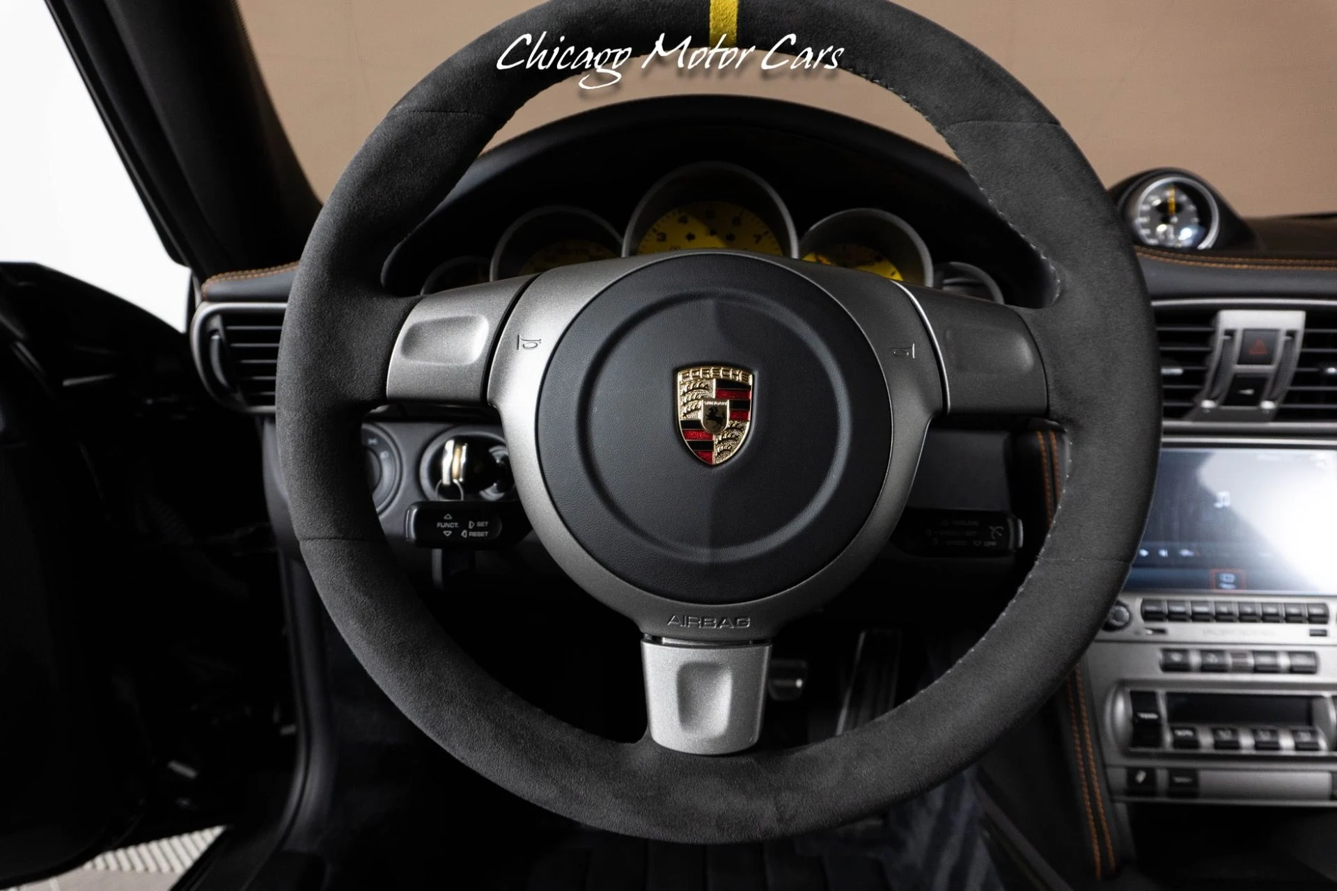 mph027_1481779512_13459_p28_l_d6281b2e85