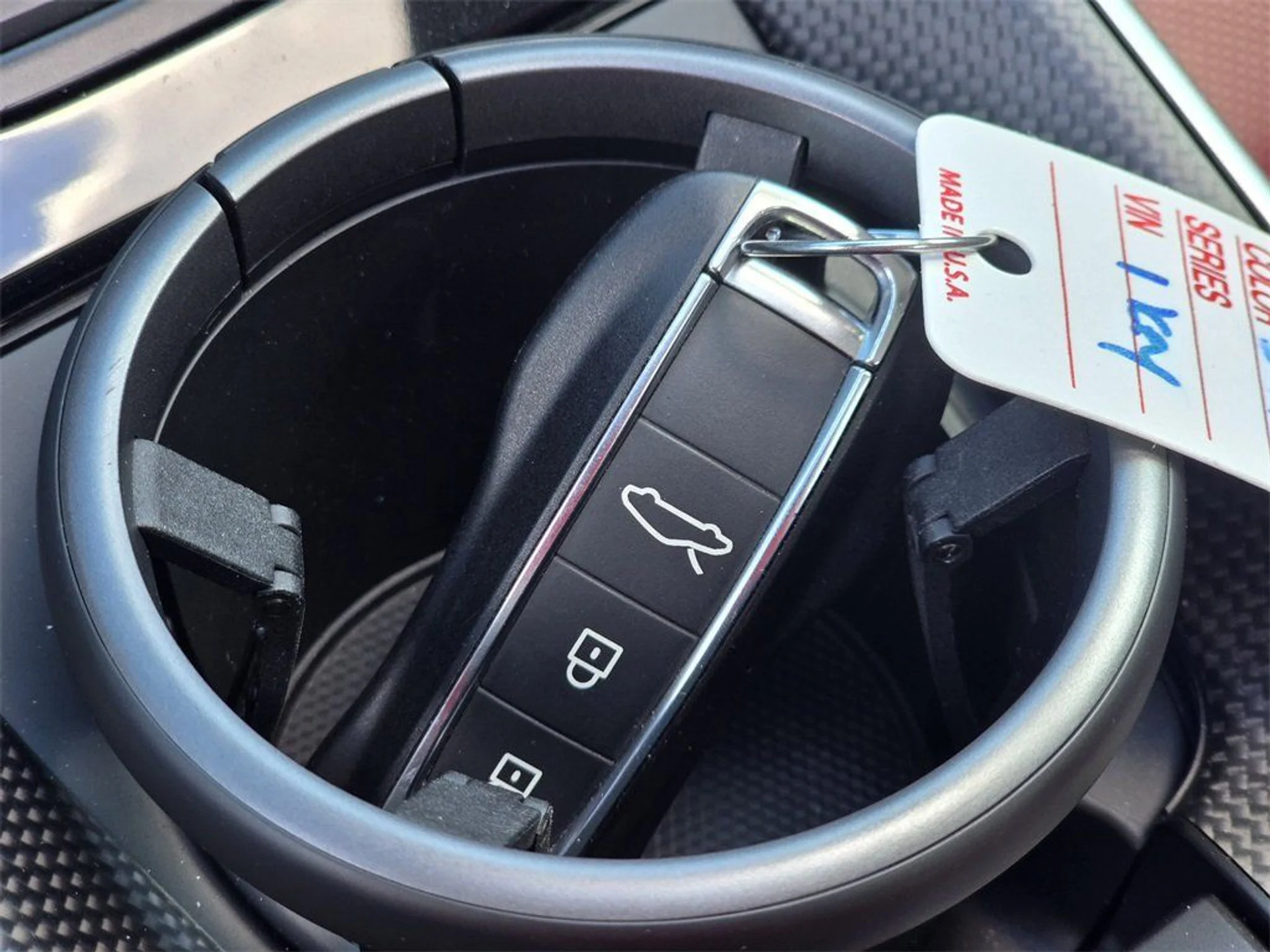 mph027_1484588467_1210a3bc77bf3494b19700eaf8d85900_19cfb37361