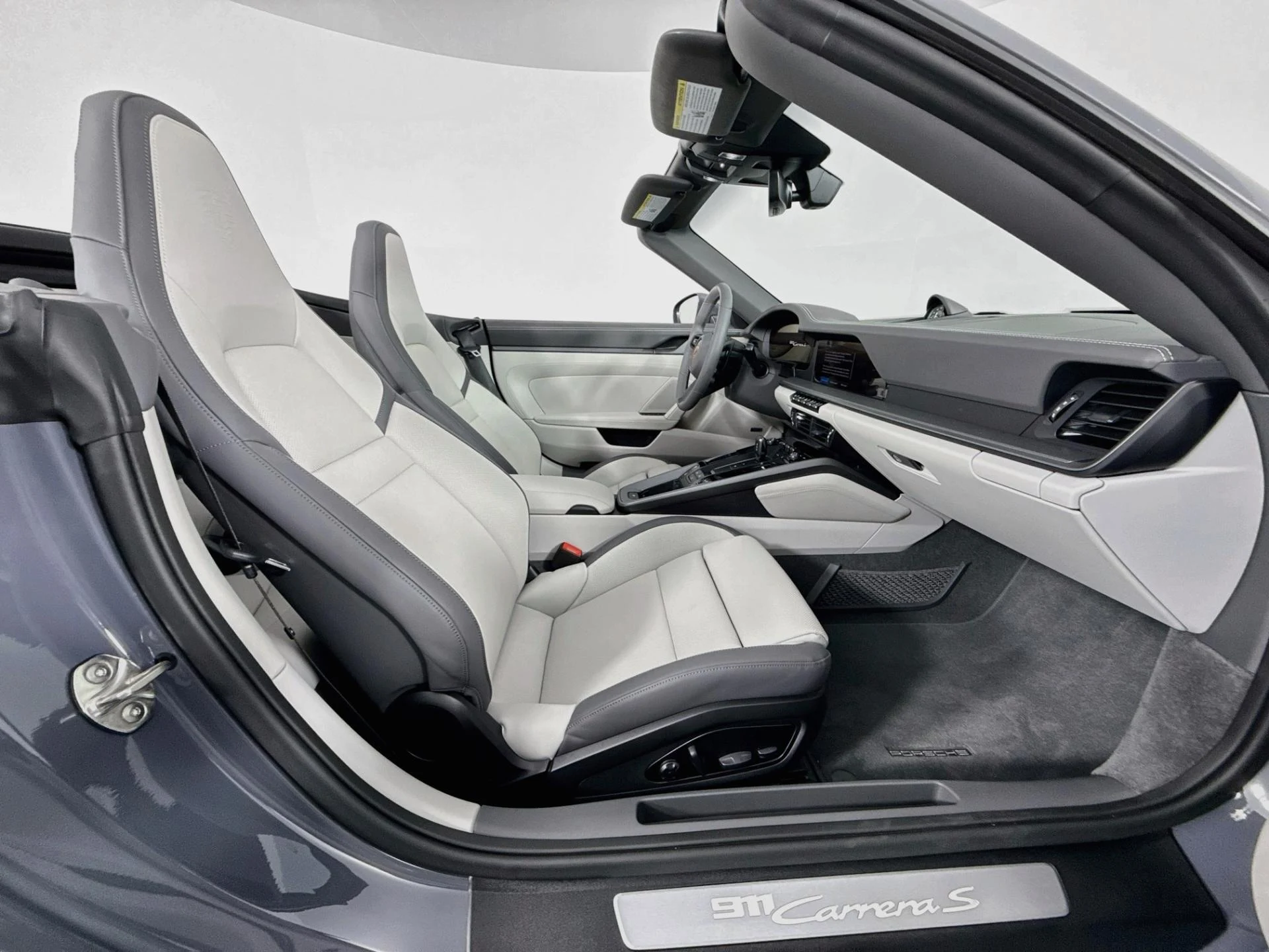 mph027_1493244552_Used_2025_Porsche_911_Carrera_S_1785951033_490fbc2d3b