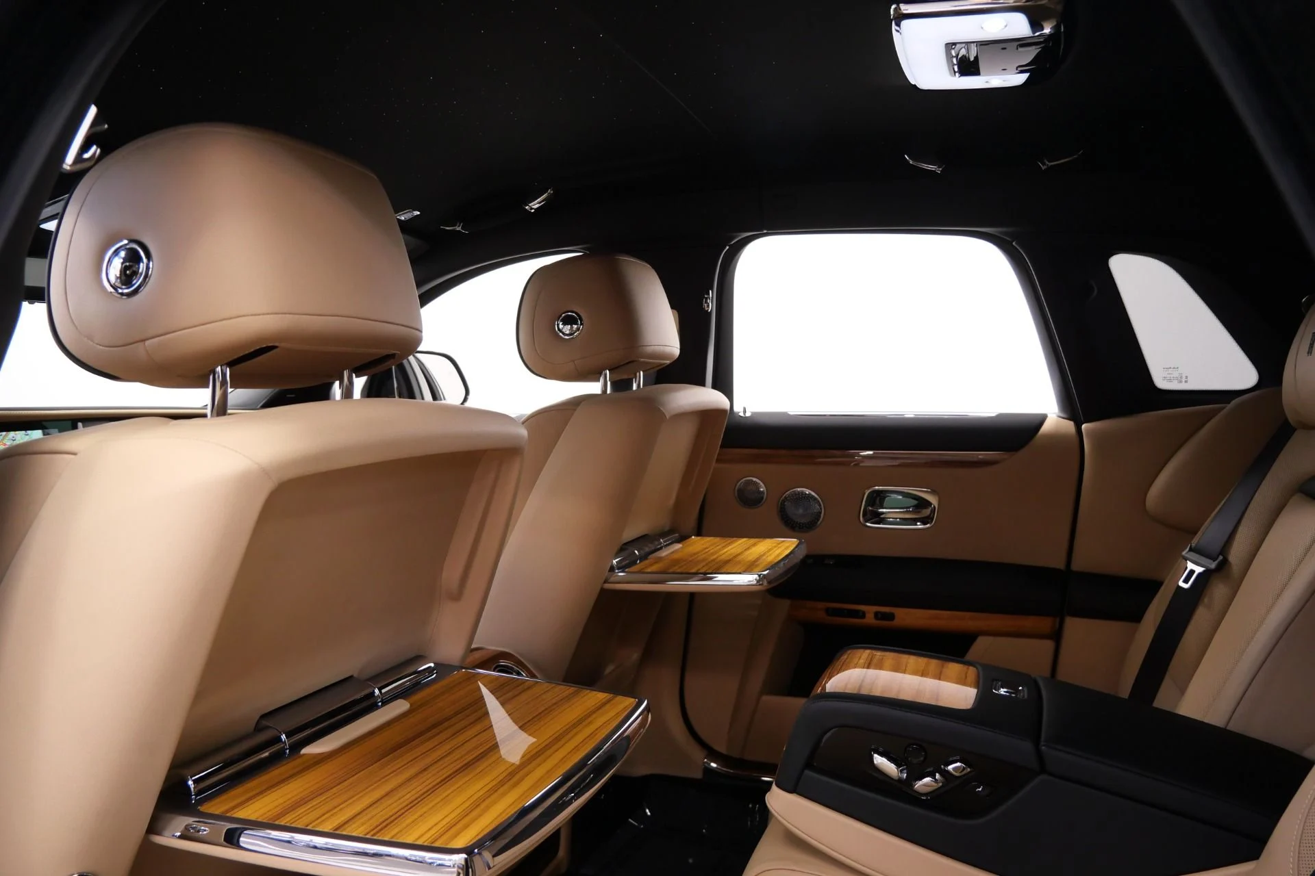 mph027_1500525786_Used_2022_Rolls_Royce_Ghost_1773938186_6e432ff96a