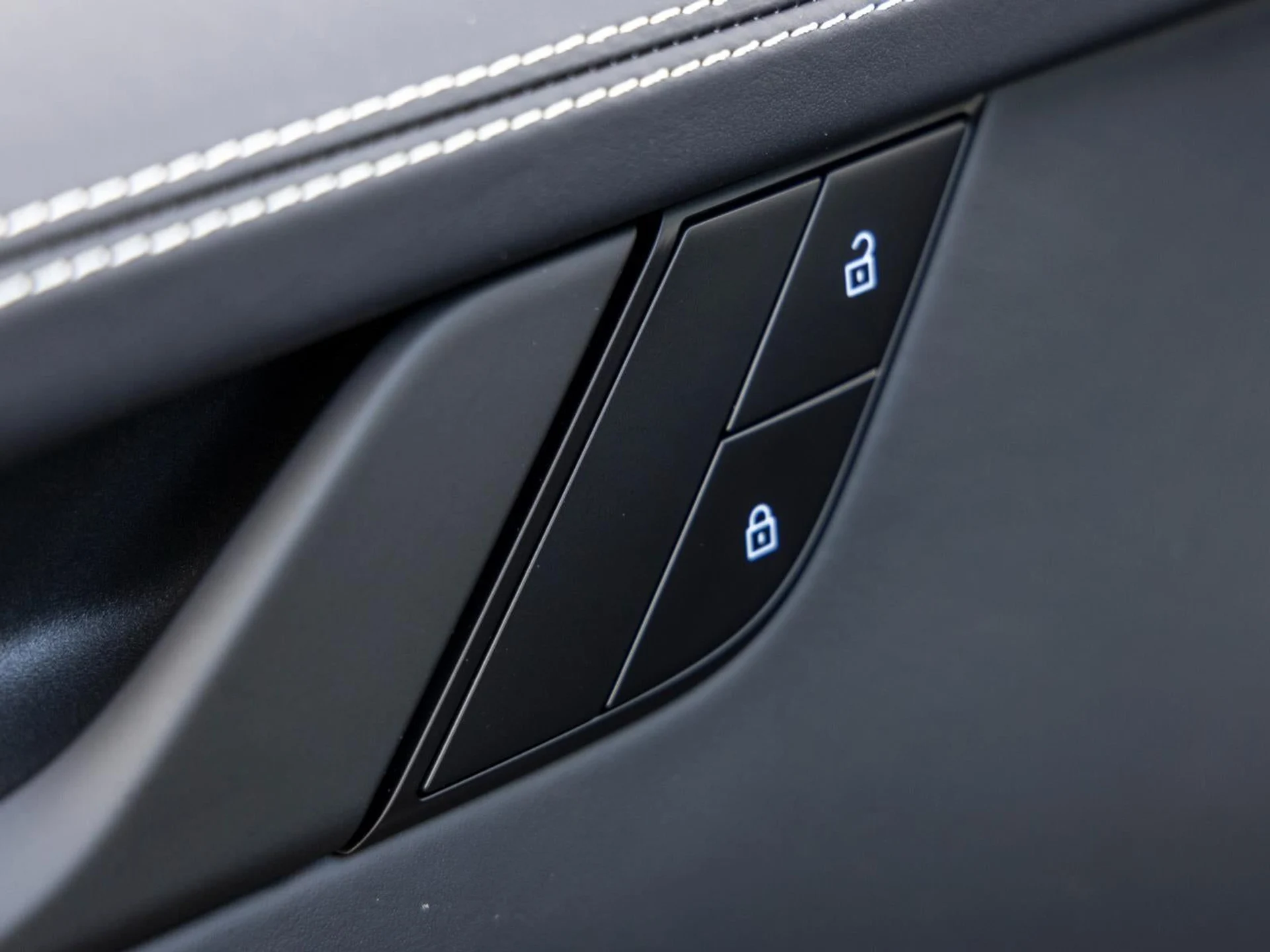 mph027_1502112744_28_f734c48888