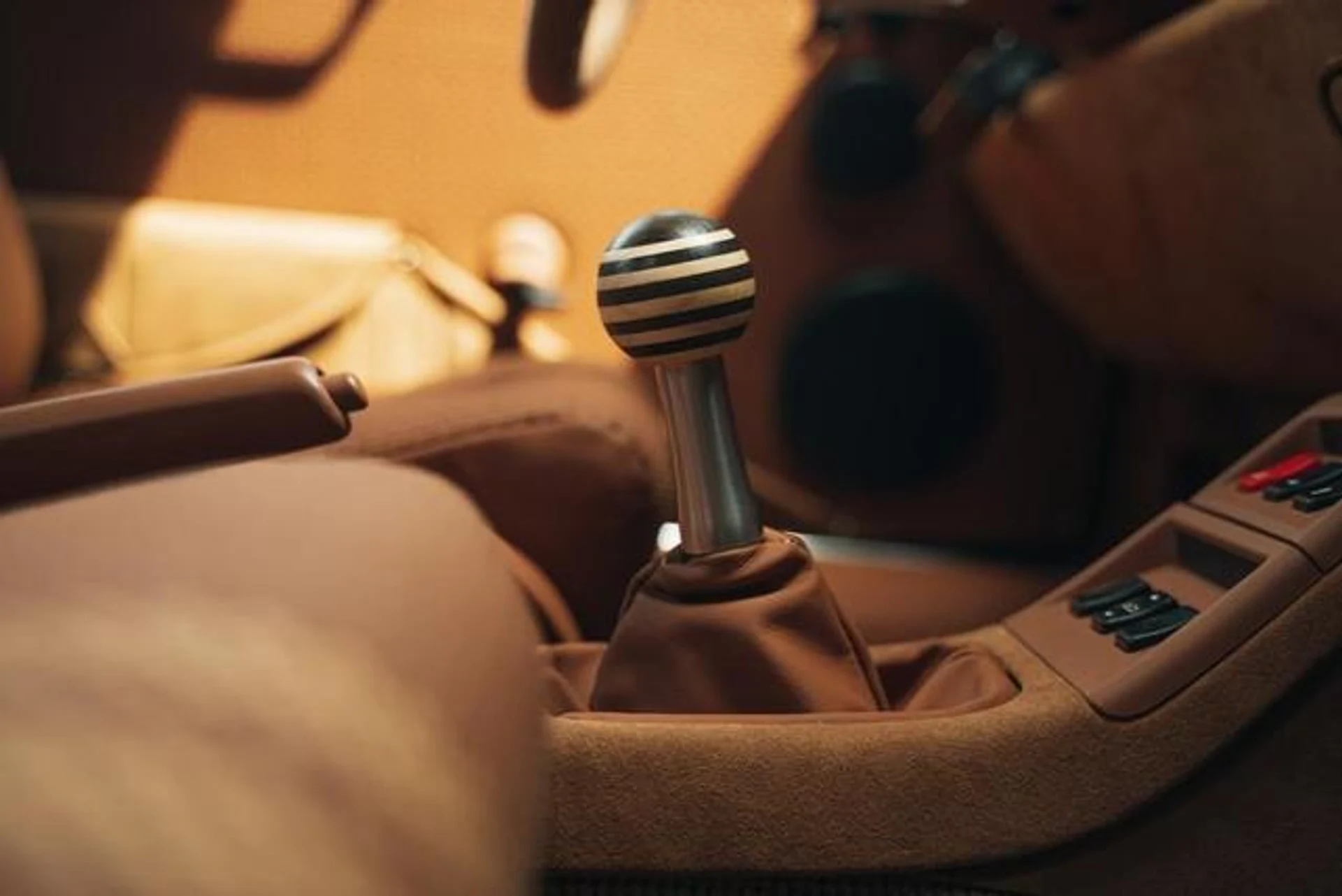 mph027_1507830763_Ut_JGK_Vssn_AH_27t_UEA_0_XUSG_1_XOHA_ef2d9494e2