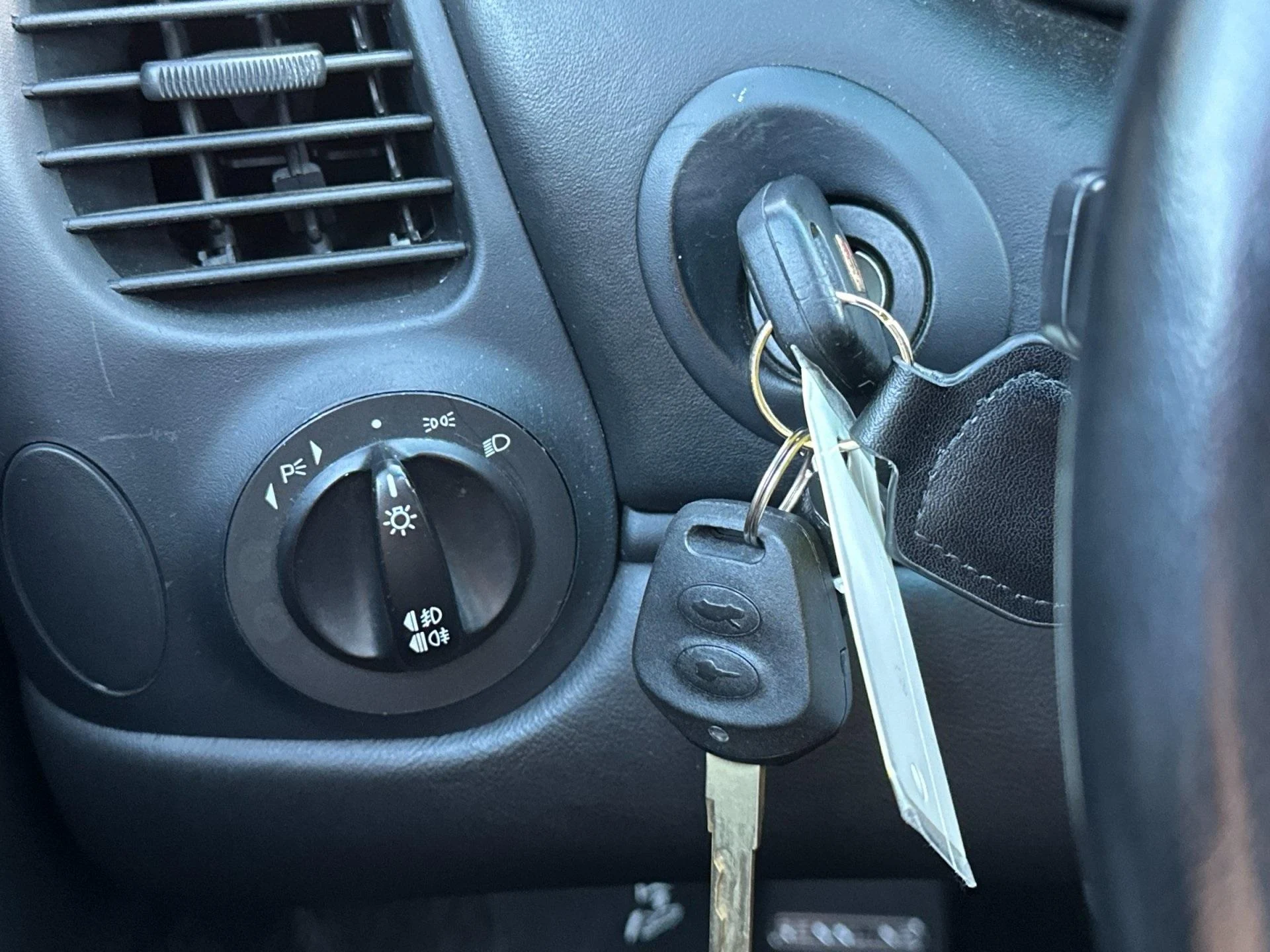 mph027_1512385685_Used_2002_Porsche_911_Turbo_1761919924_8f33114352