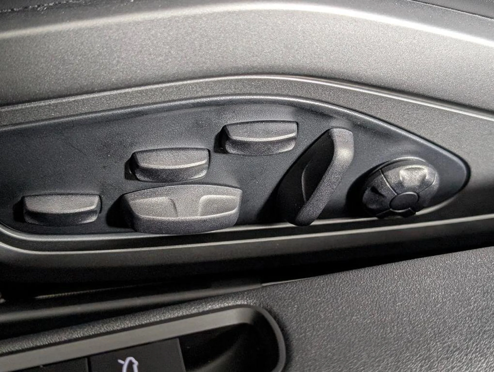 mph027_1514564894_w_WBV_Vwd_V_To_D_Oh_Fw8q_Xz_C5r_LW_Syo_3fc6ae9c22