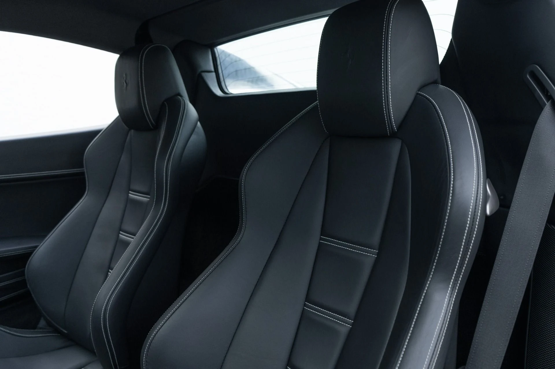 mph027_1518196550_Used_2013_Ferrari_458_Spider_1774392856_23c1daf061