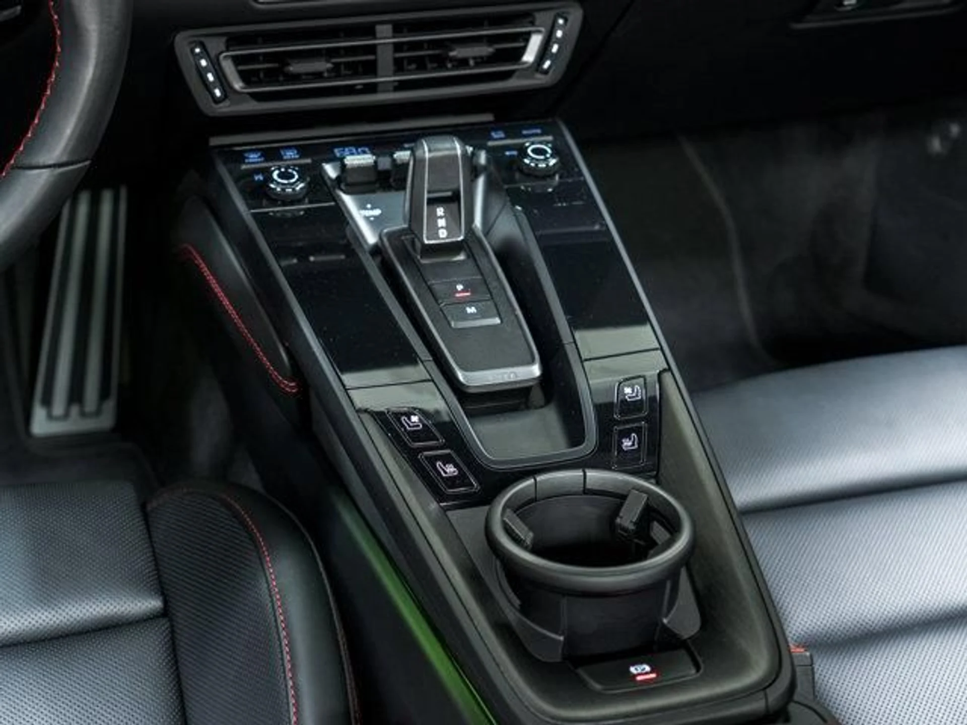 mph027_1525142360_5v6ou0_1_A_Xp_NB_Xp_Rzsei_Rd_I_He_I_831483e649