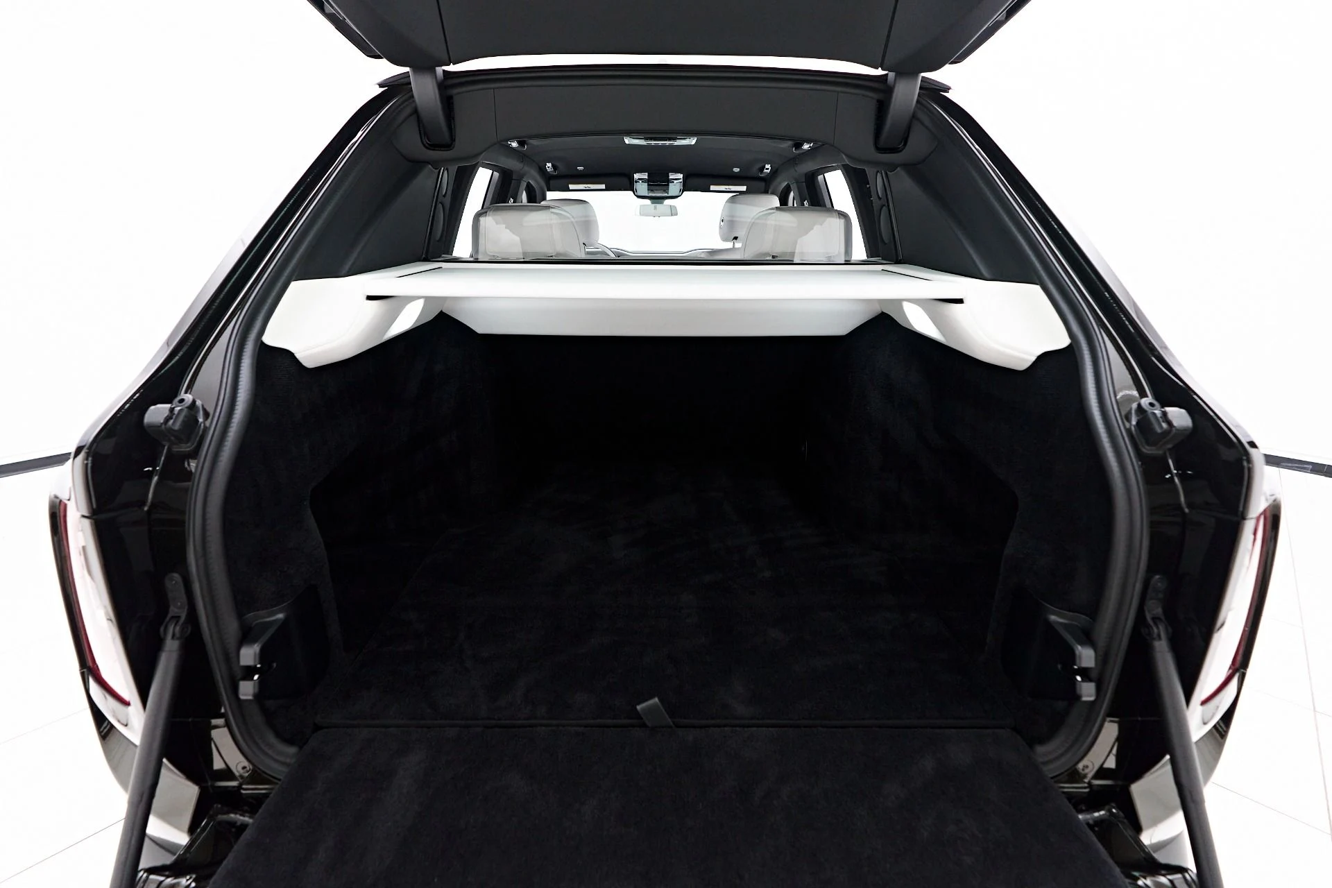 mph027_1529396366_Used_2023_Rolls_Royce_Cullinan_Base_1759189421_6d99455fdd