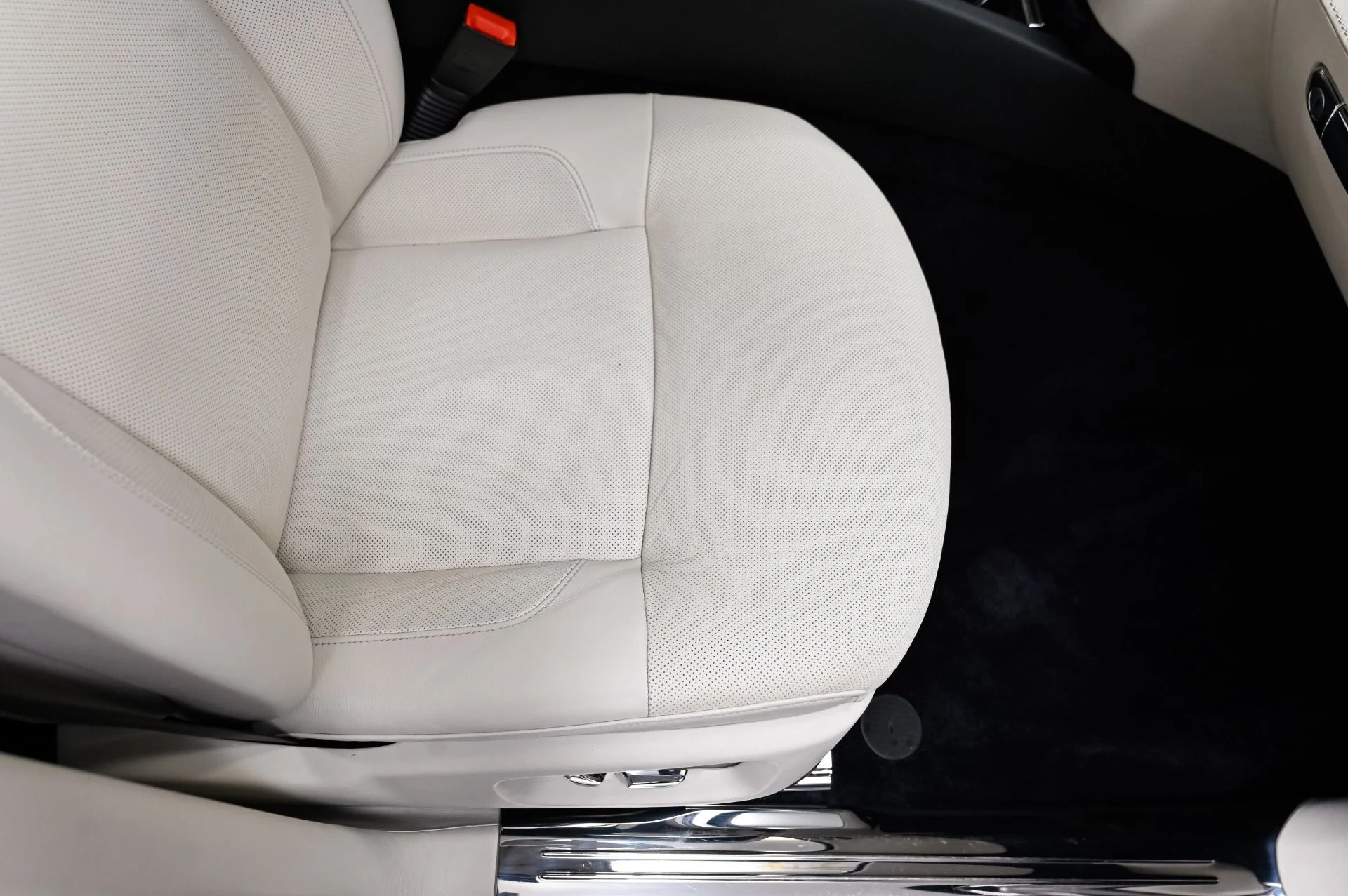 mph027_1531572444_Used_2012_Rolls_Royce_Ghost_Base_1789141578_0ffb7c0ee1