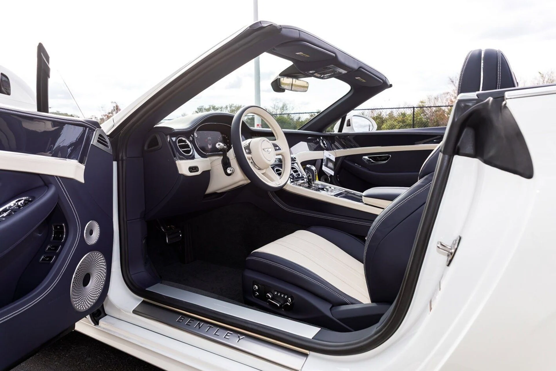 mph027_1536362911_ad885b22ad6efe370a67b79caba3c6a1x_d99766236f