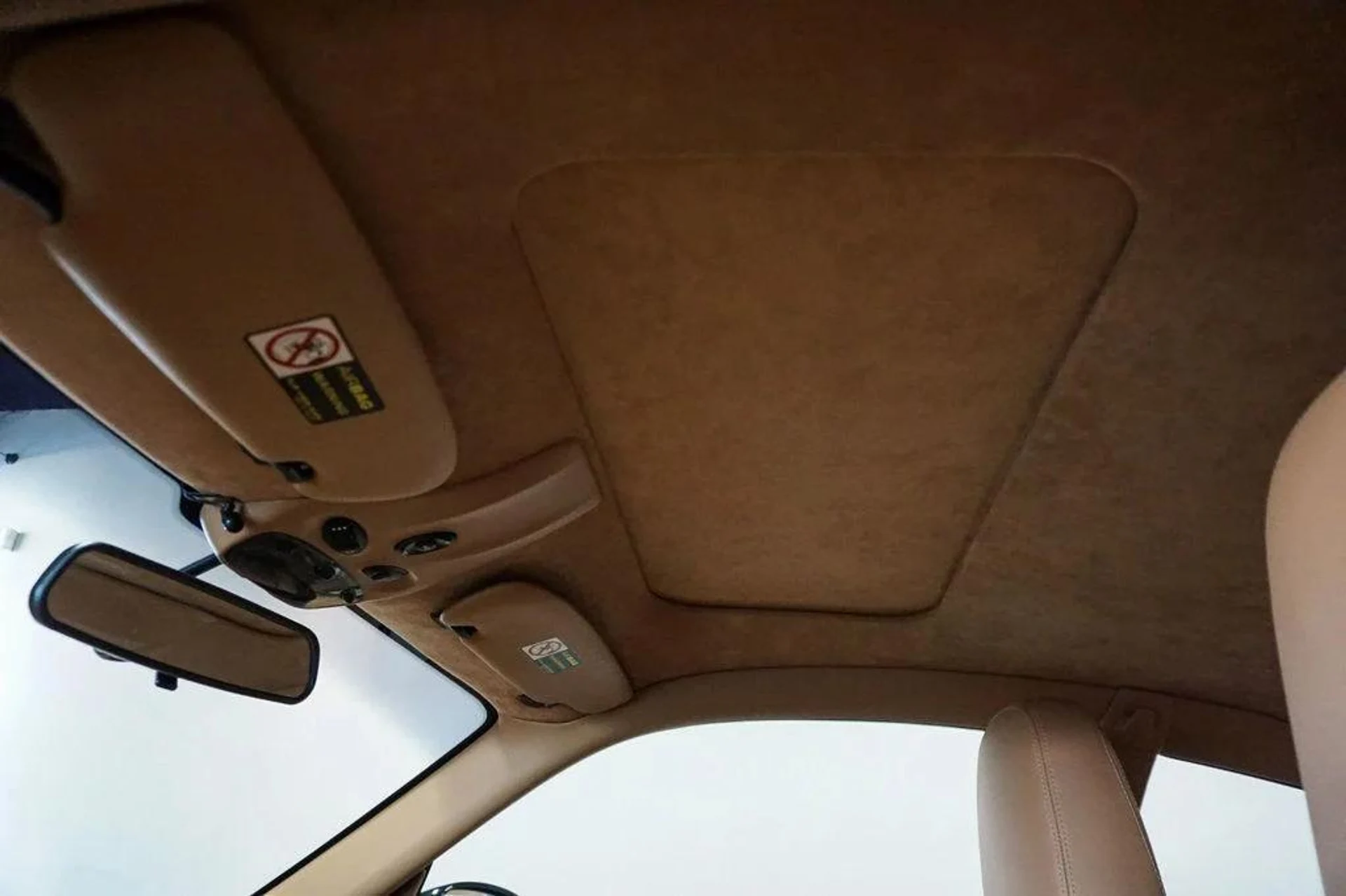 mph027_1540611768_k_QIZ_Hh_Wogz_Z5z_Bk_I8n_D_Hoky_HMHE_31158b01ff