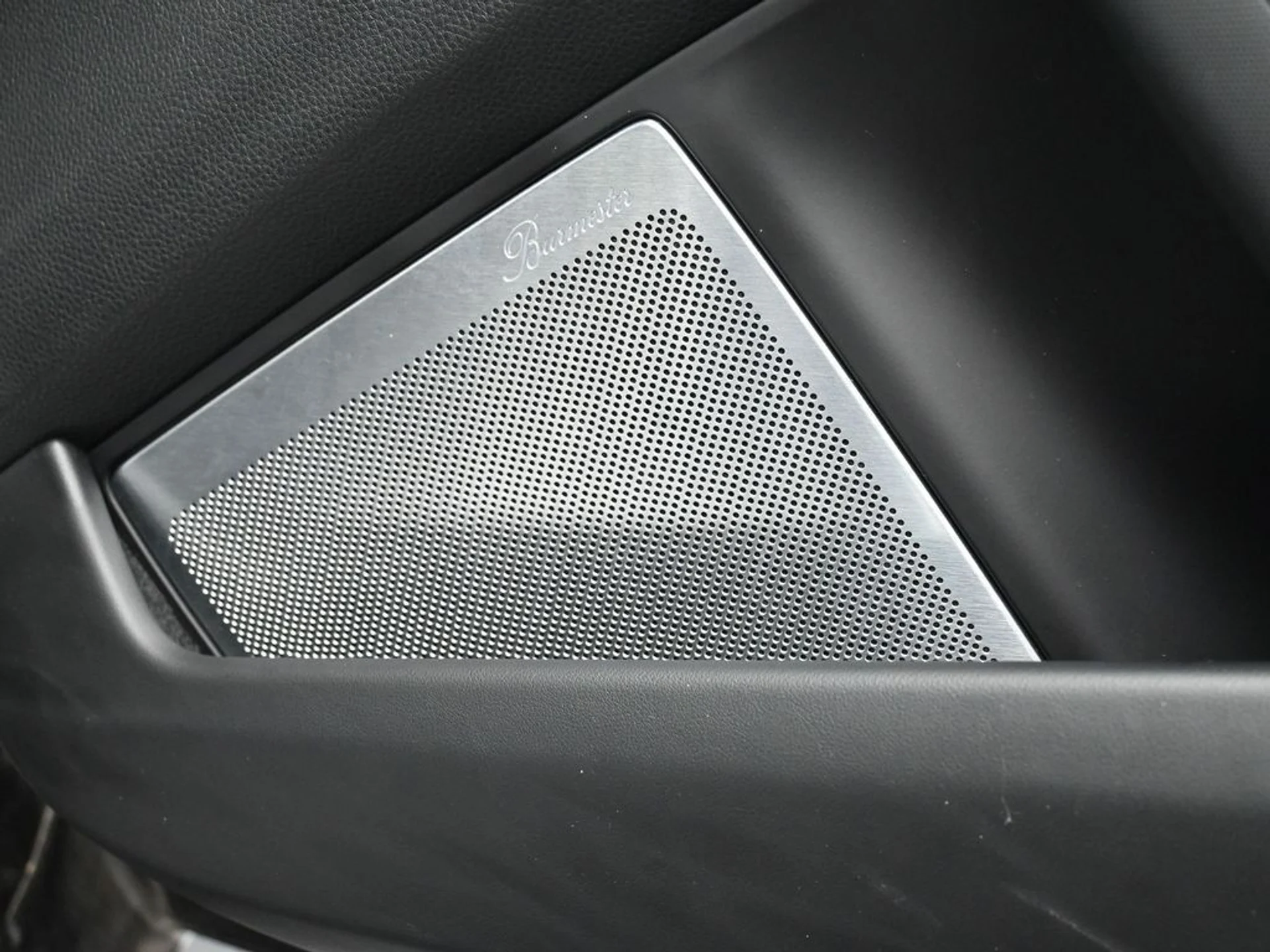 mph027_1541258747_ebe670b1_d152_4263_8a4c_5c66b2daa9a5_bd2e9297f5