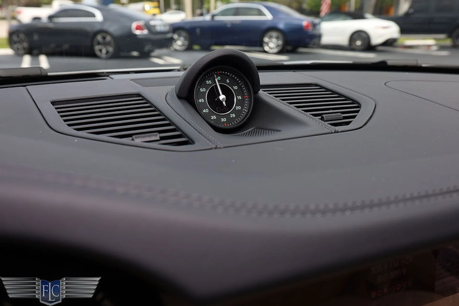 mph027_1542398952_used_2024_porsche_911_turboscabriolet_6305_22389429_28_1024_8e5b6f7135