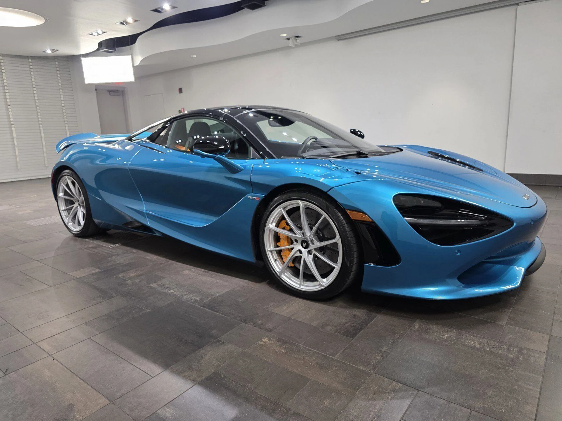 mph027_1545175638_93298670f4e710ff3c76376d692cfdb6_fd05db1c00