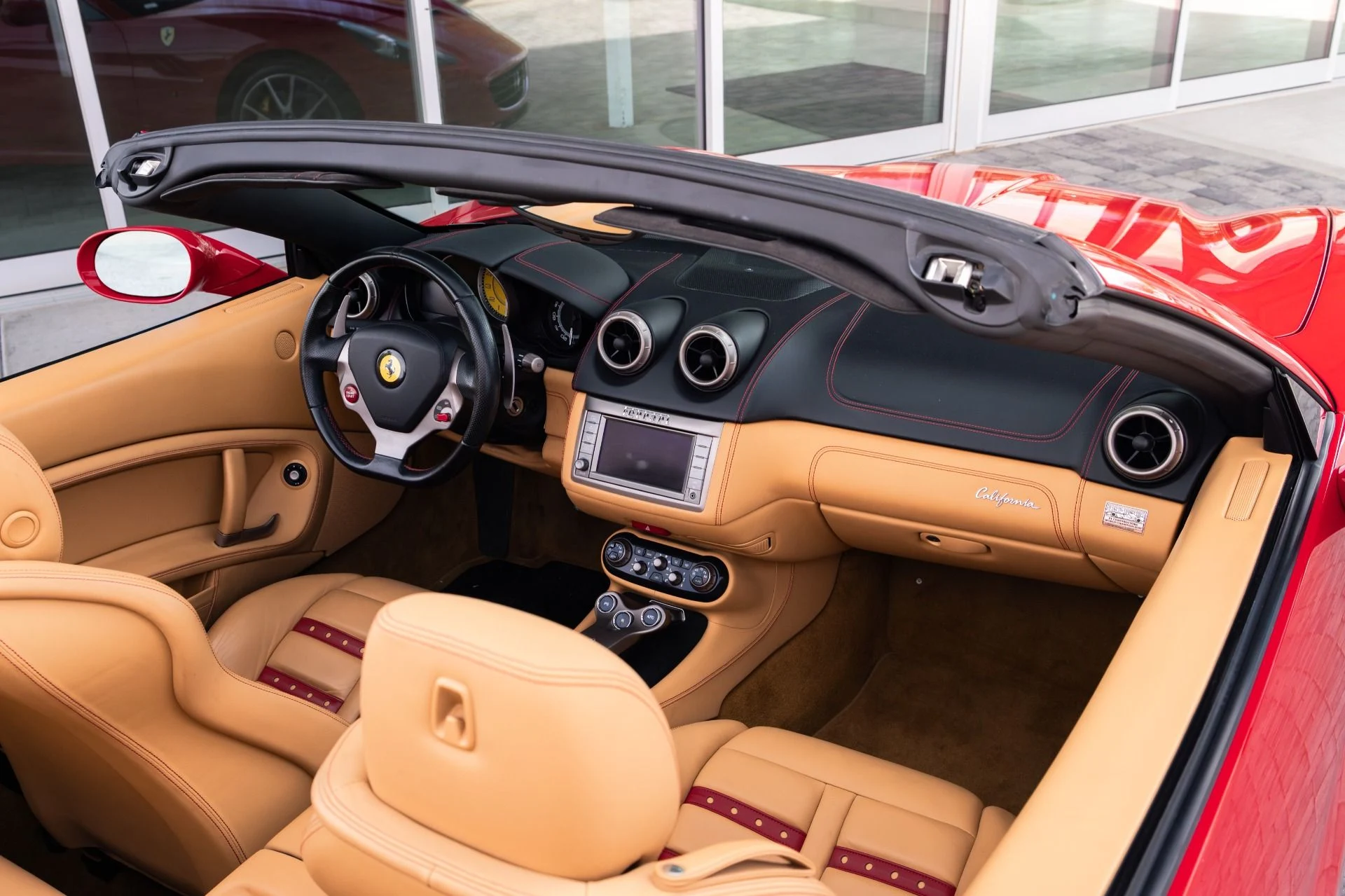mph027_1552798307_Used_2010_Ferrari_California_1772055106_8f3d900a14