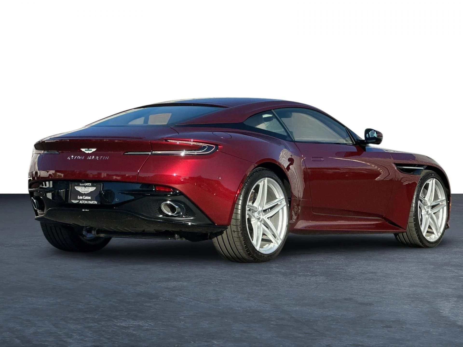 mph027_1553350604_New_2025_Aston_Martin_DB_12_1761746967_25f7d85635