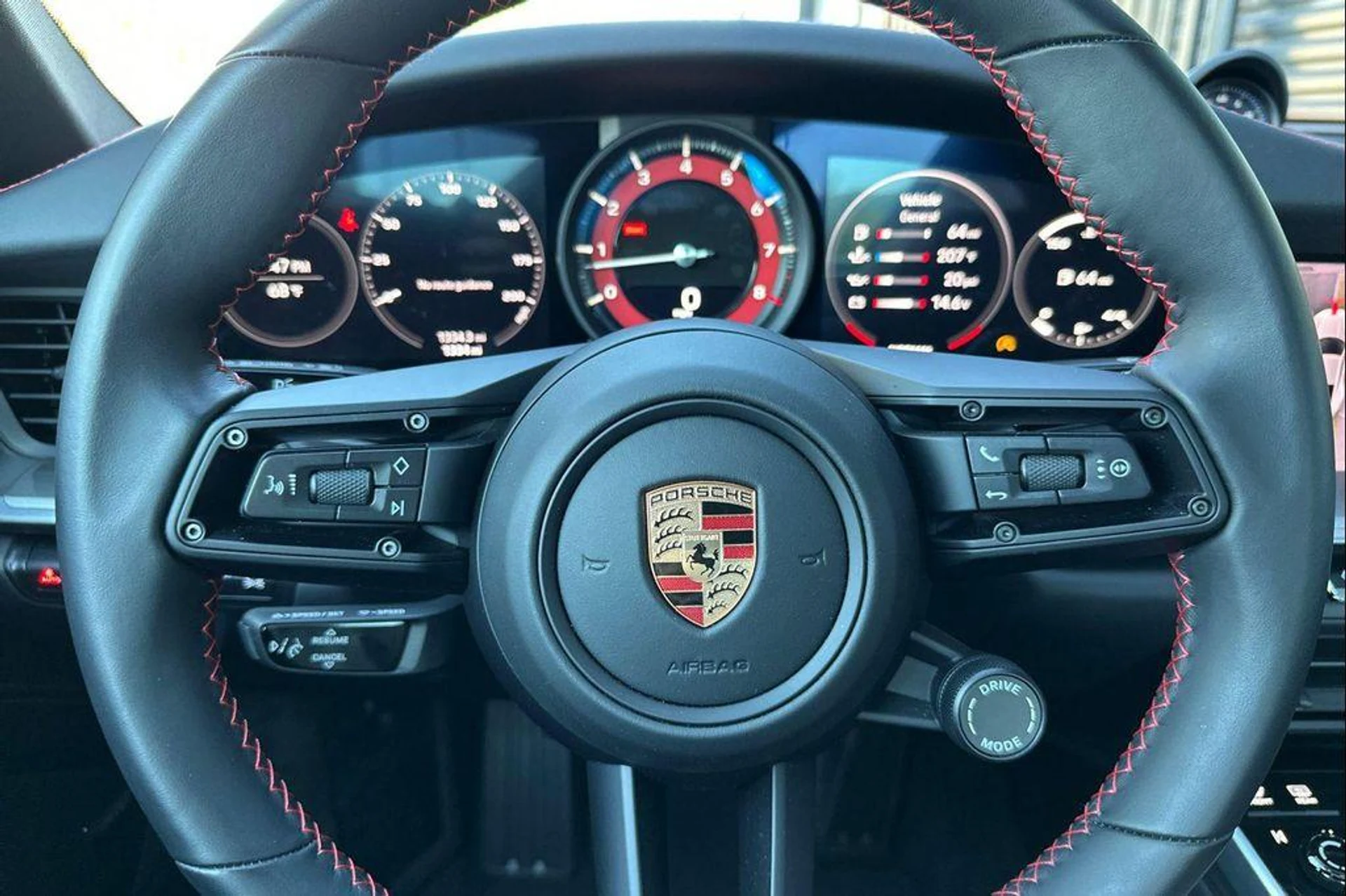 mph027_1558985670_LC_Eqzx_UC_37idw_ZAA_Wmecbk_Tue4_M_9374fb0f80