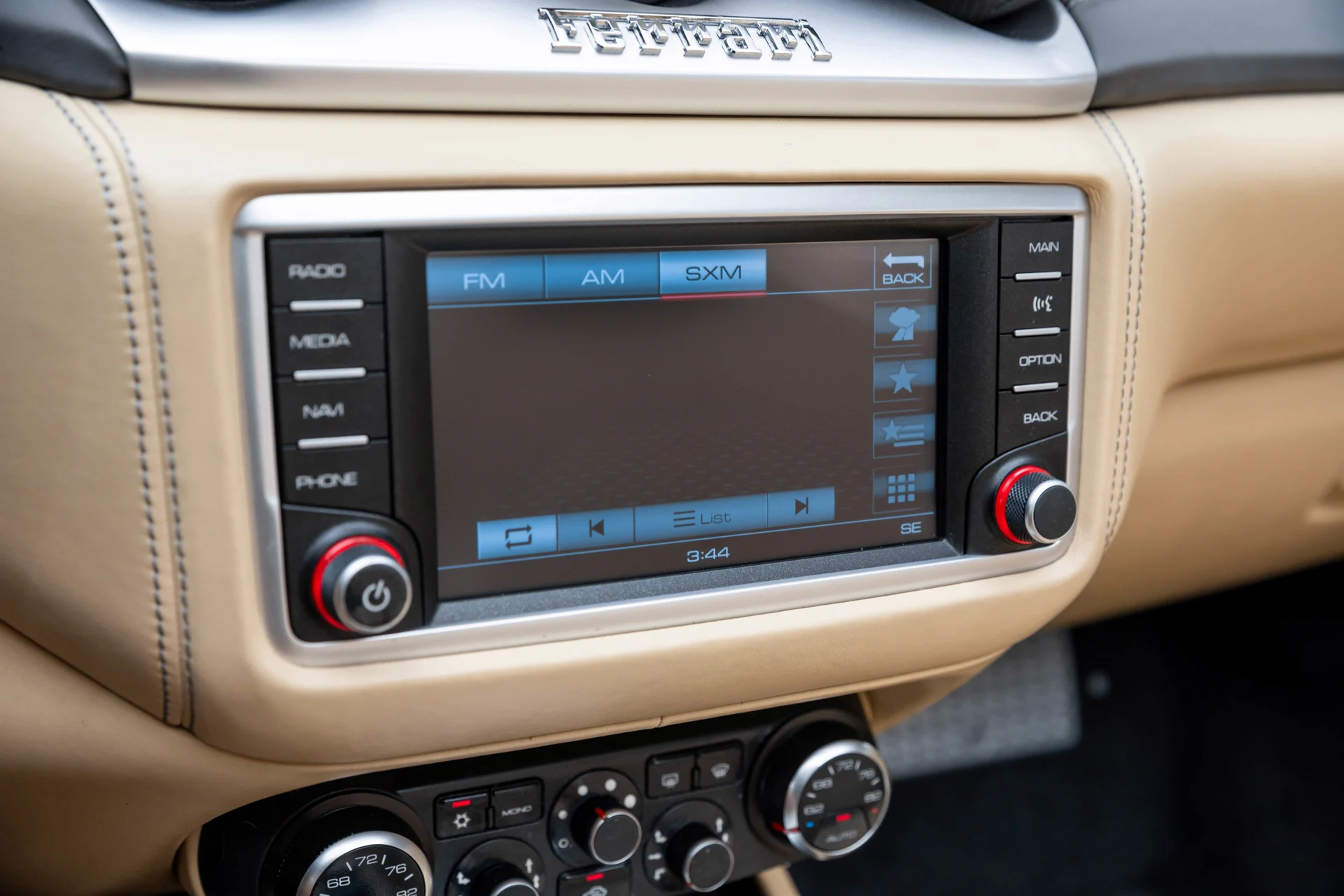 mph027_156202082_bea215c2a0ef449cab67f140eb79da3e_8a89a3f59f