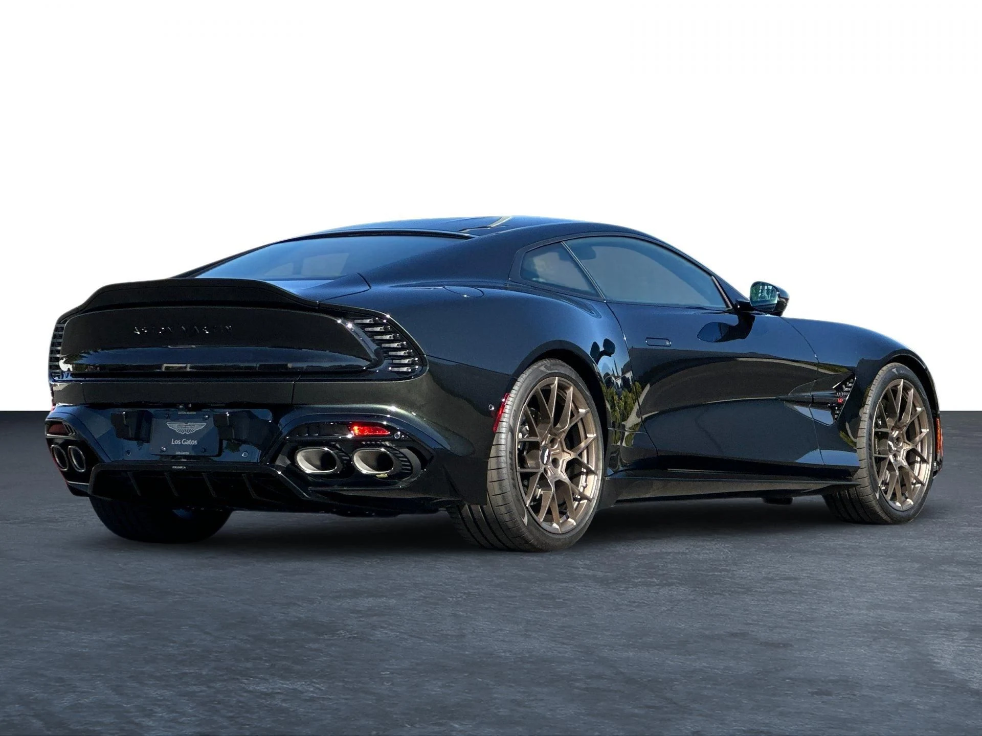 mph027_1562954357_New_2025_Aston_Martin_Vanquish_V12_1758724542_c32de4b072