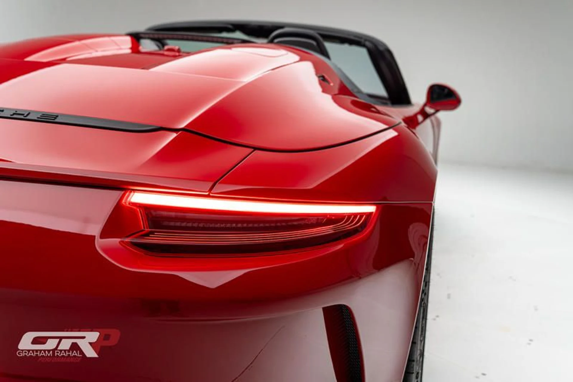 mph027_1567749353_2_EE_01234_9942_4972_BA_7_C_FA_451_DE_07551_864f8afd3e