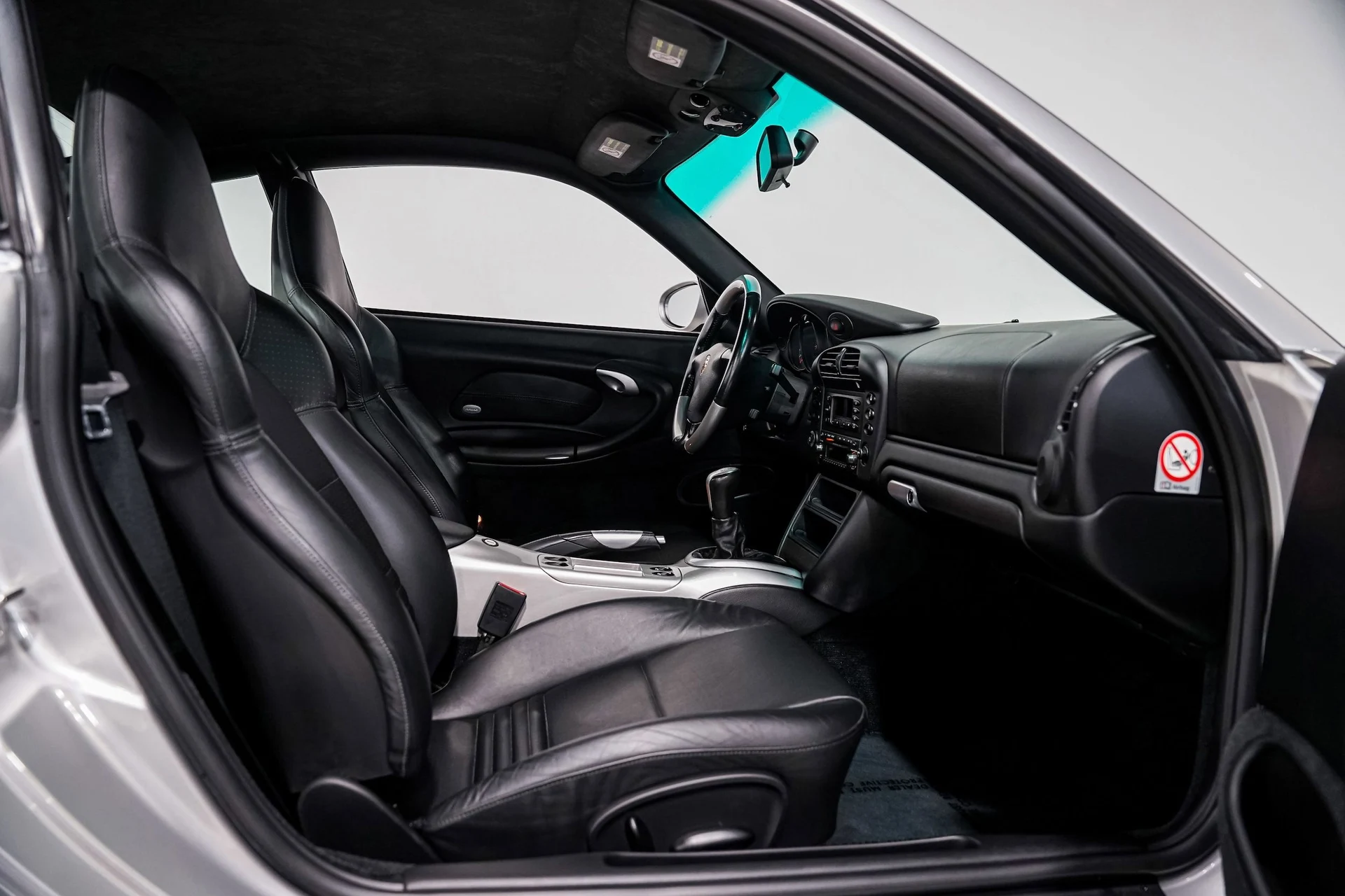 mph027_1574856746_53ae5daec17b2483cde7920cbbf03325x_ebe40df96a