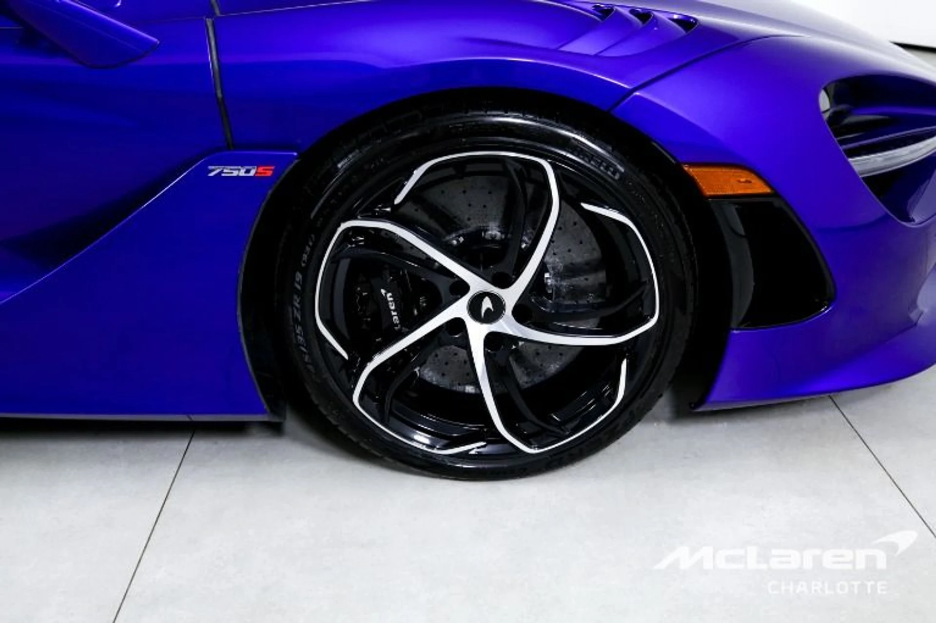 mph027_1577143760_Used_2024_Mc_Laren_750_S_Spider_3bc51f4934