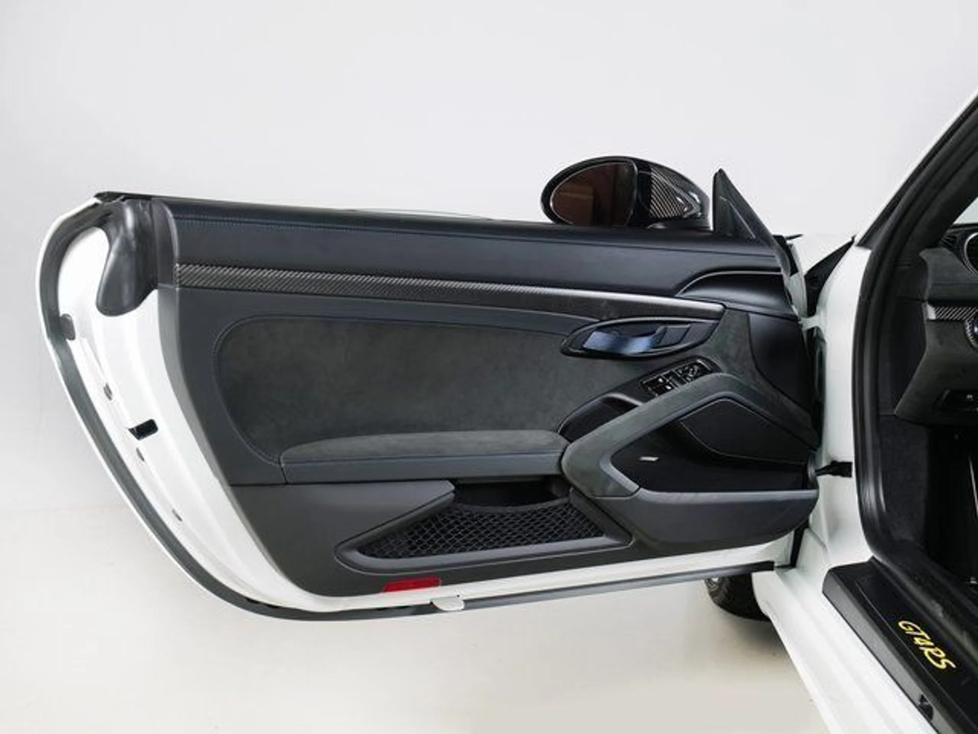 mph027_1591147132_f6e1c14bd3ca7bb7b7afc9b425ea82c3_2cb5c0adf5