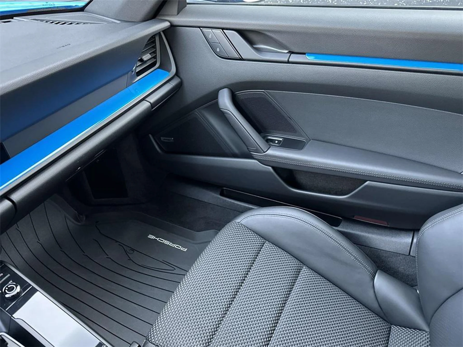 mph027_1592645287_CP_Ln_DZ_Fa_La_Uu_PM_Sfq8x_LDK_Vd_KU_9e107c75e4