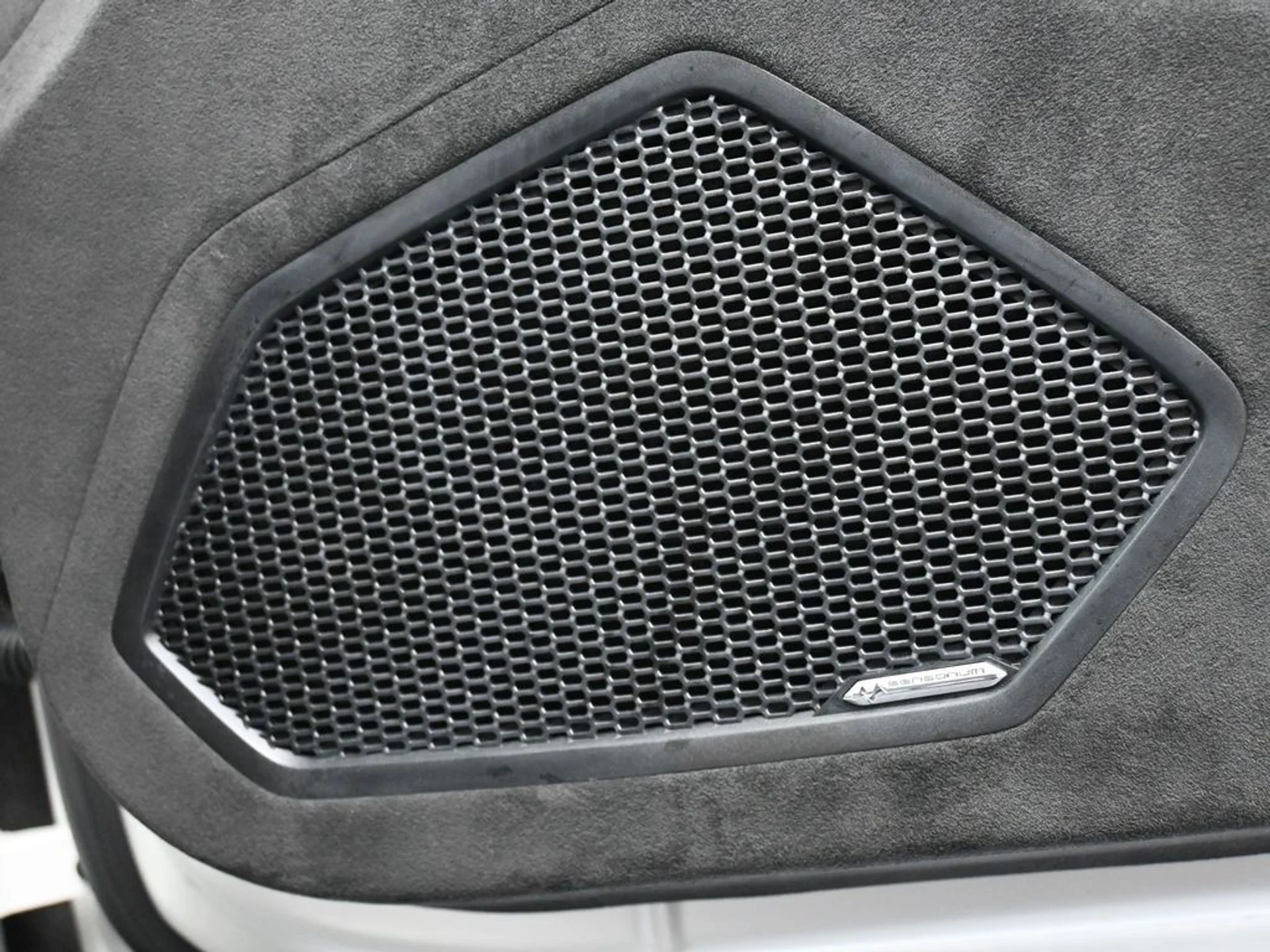 mph027_160168427_c5998955fcdf6a8ae676738728545349_10452ed461