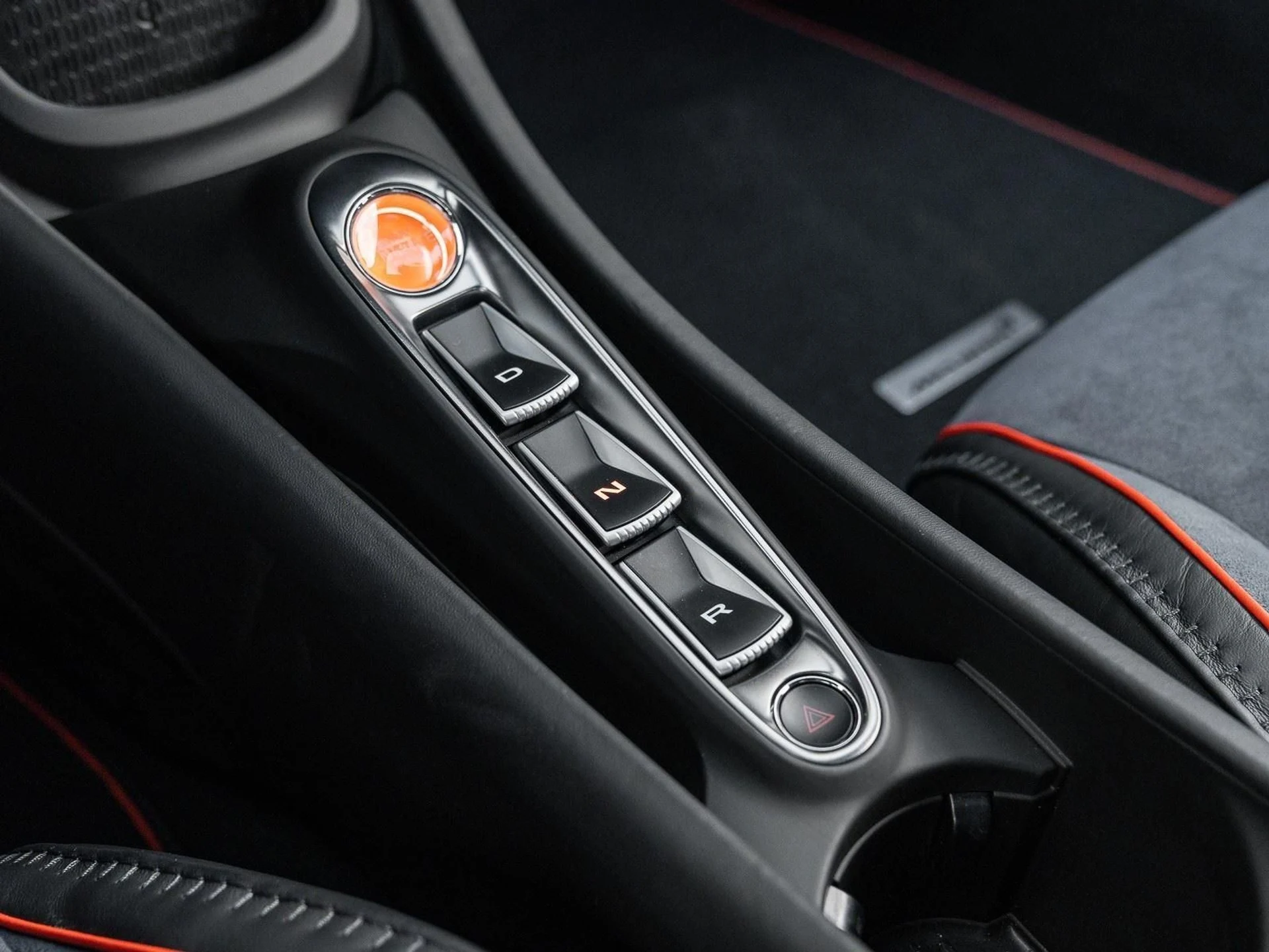 mph027_1604543220_Used_2025_Mc_Laren_Artura_Coupe_1773864518_47b1065a88