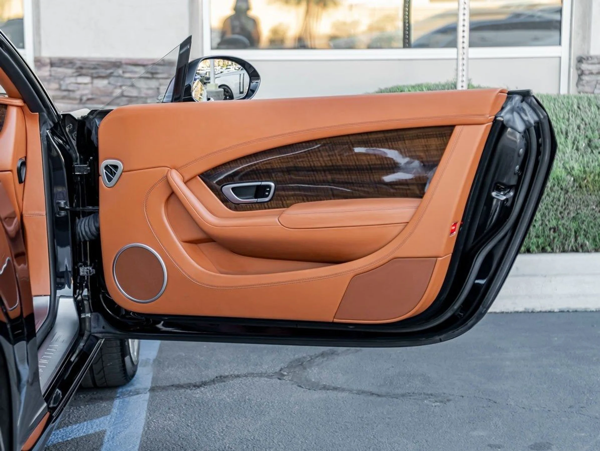 mph027_160643030_28_c3ea0ab592