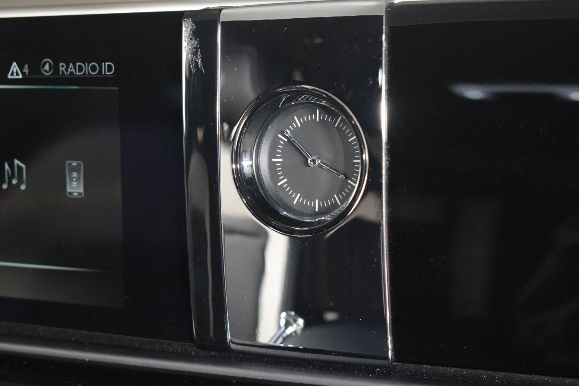 mph027_1608392303_4a62cd5dd72a1d9e8151bf38d90dce13x_046a7488c5