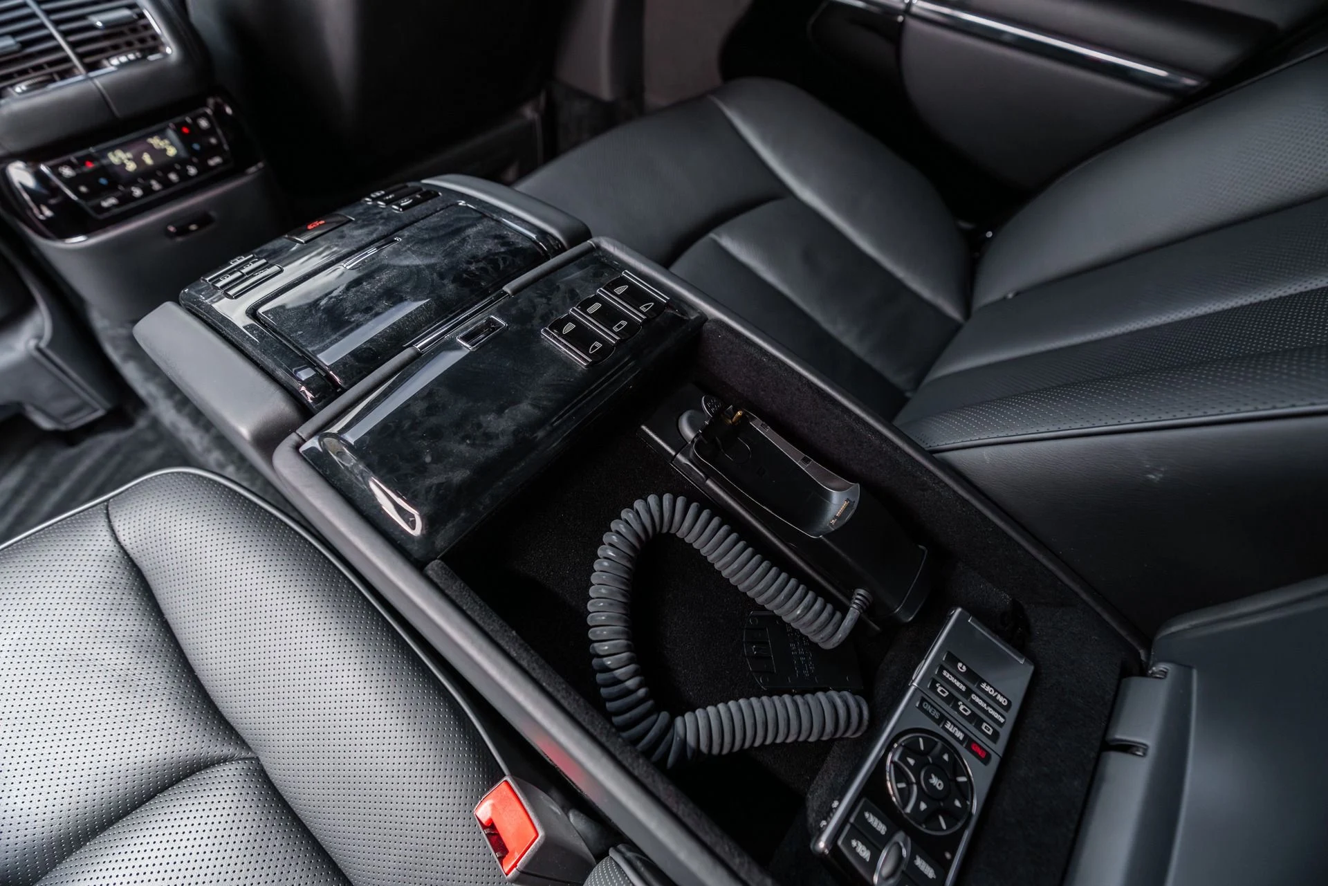 mph027_1611941742_11544_p28_l_dc457961fb