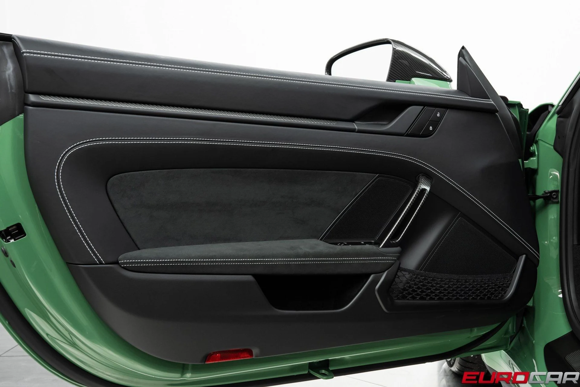 mph027_161692401_image_28_e230050185