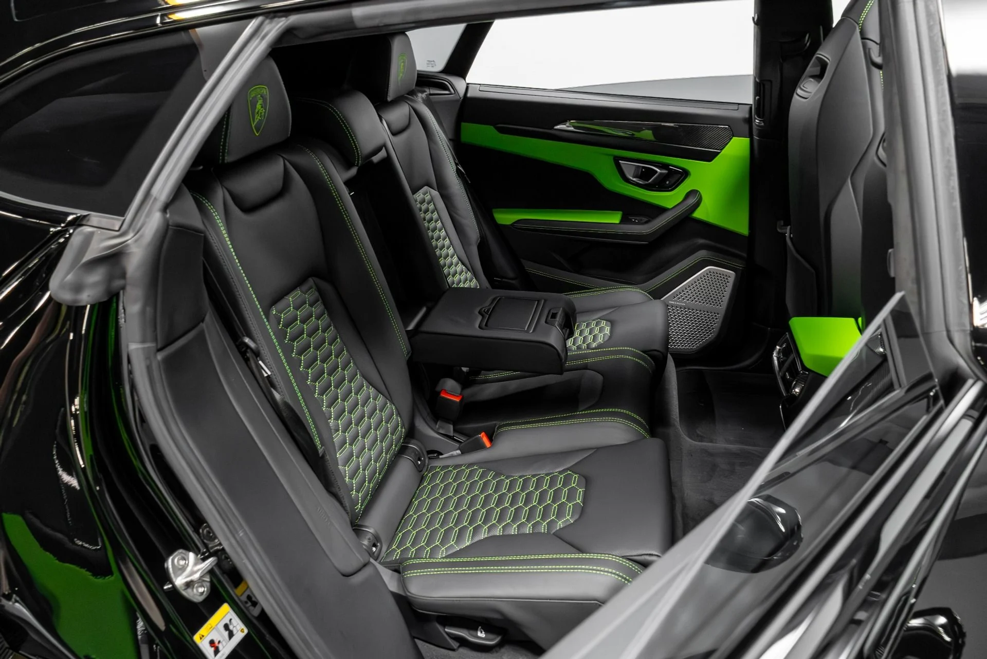 mph027_1622411989_Used_2022_Lamborghini_Urus_1771543126_de01af6e84